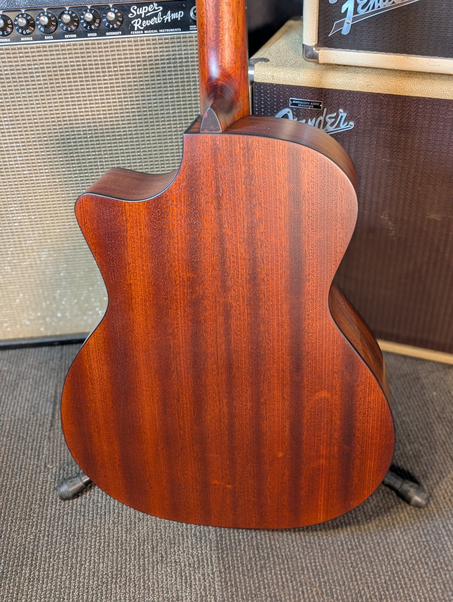 Eastman AC122-1CE Grand Auditorium Acoustic/Electric Guitar w/Gig Bag - Natural (B-Stock Serial #M2201467)