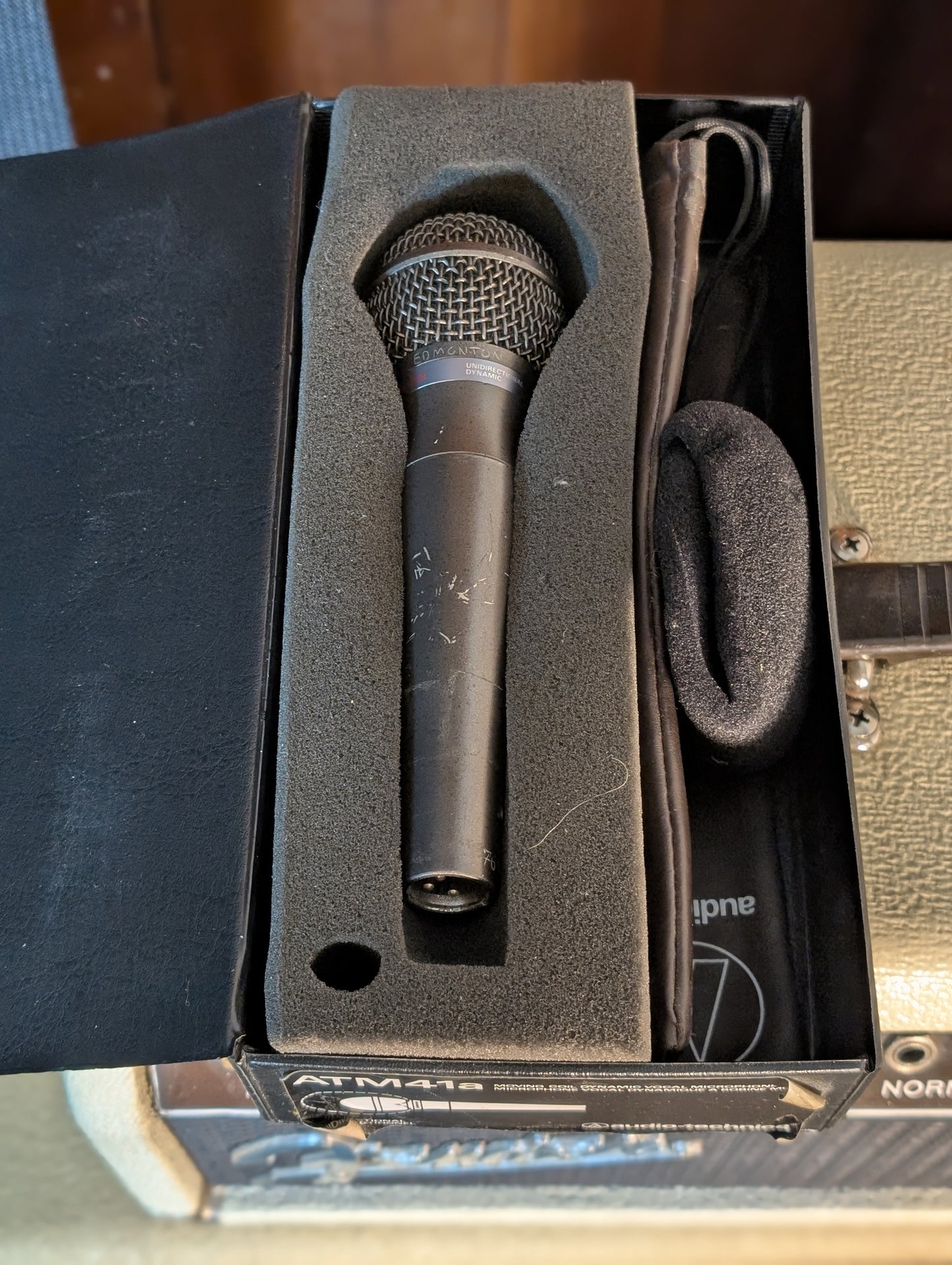 Audio-Technica ATM41a Cardioid Dynamic Handheld Microphone w/Case (Used)