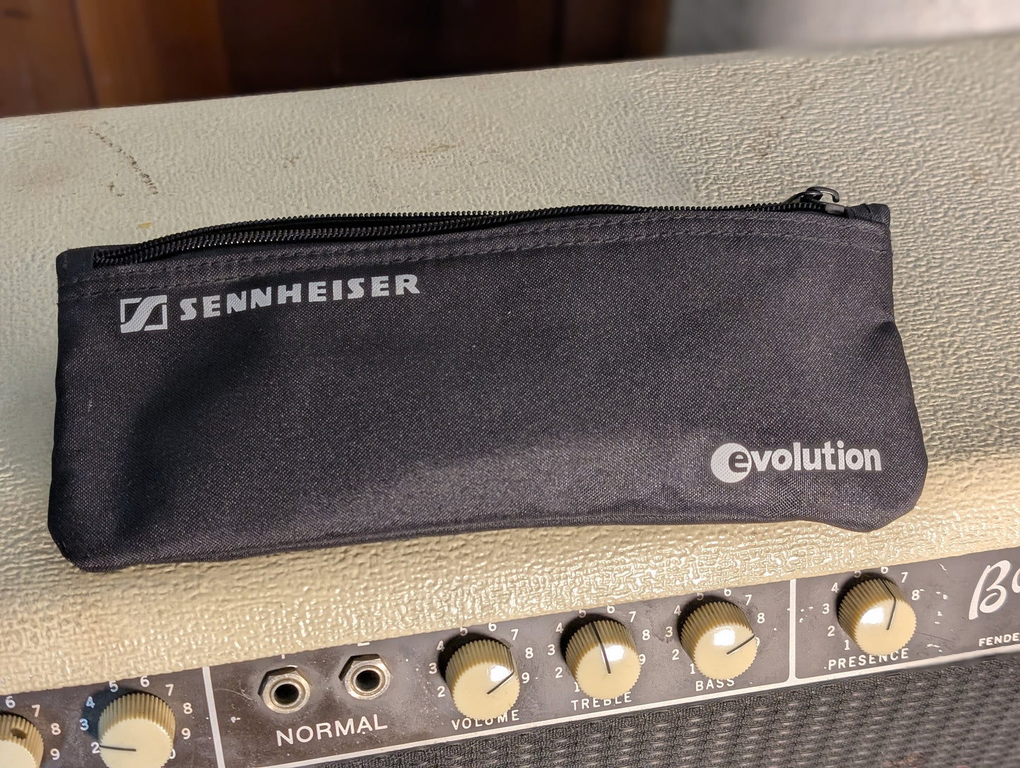 Sennheiser e835 Evolution Handheld Dynamic Cardioid Microphone w/Bag (Used)