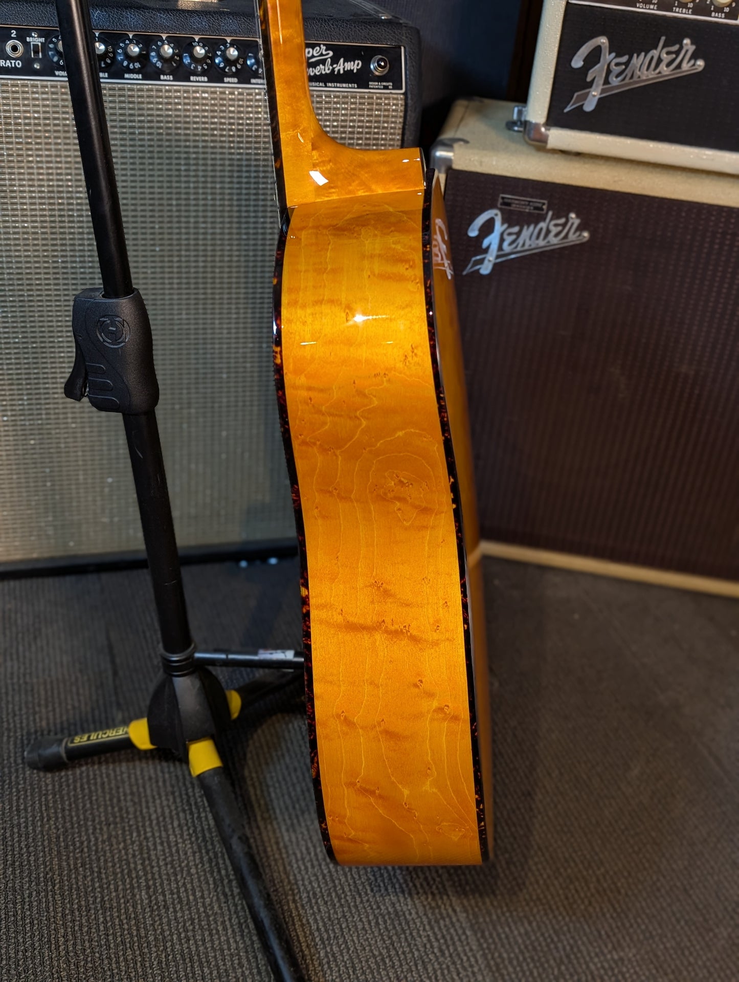 Eastman E16SS-TC Slope Shoulder Thermo-Cured Dreadnought Acoustic Guitar w/Case - Natural (B-Stock Serial #M2217158)