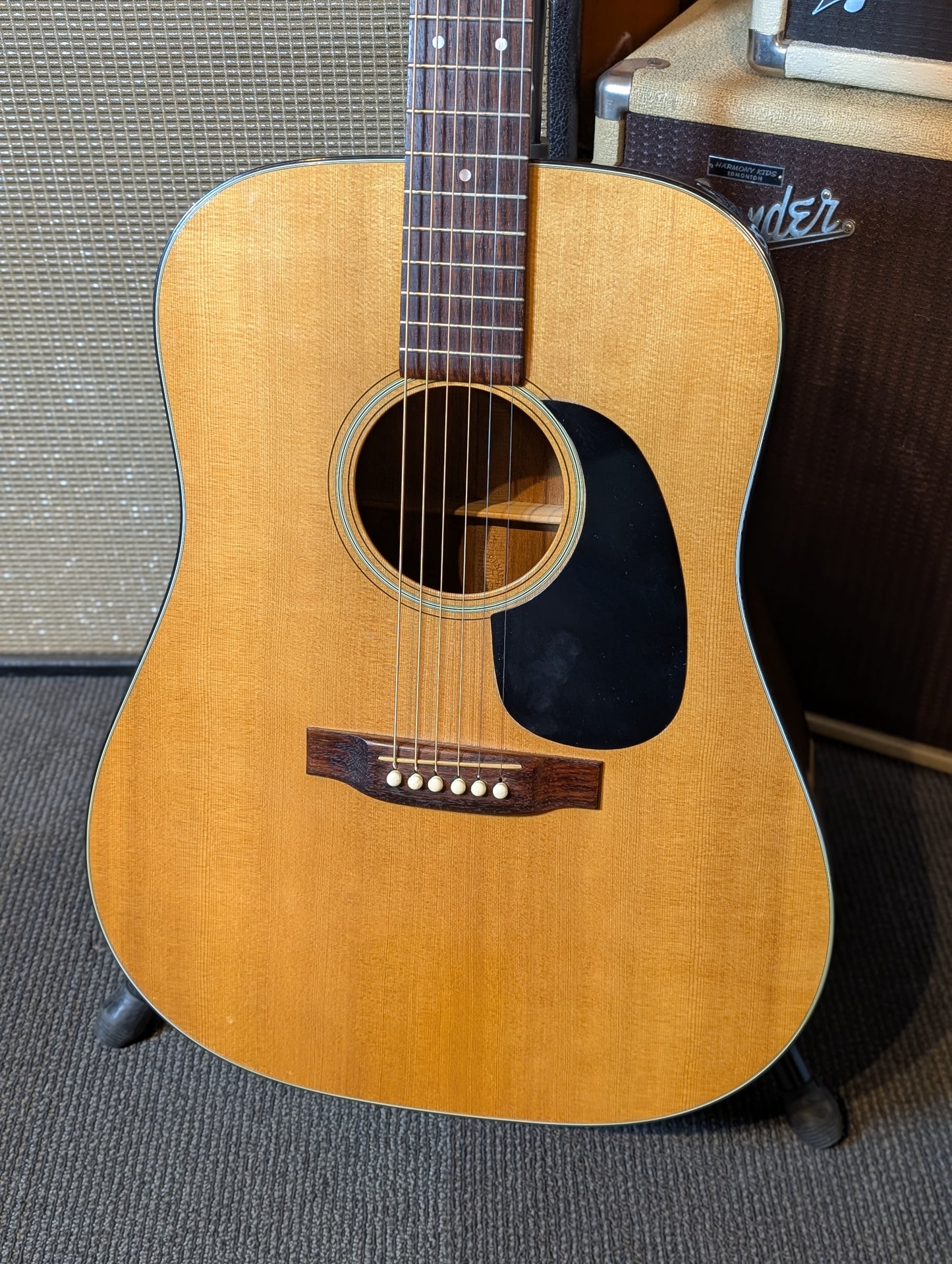 Martin D-18 Dreadnought Acoustic Guitar w/Case - Natural (1974)