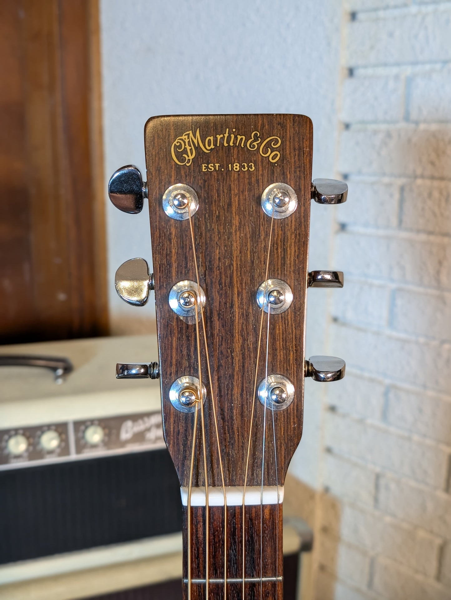 Martin D-18 Dreadnought Acoustic Guitar w/Case - Natural (1974)