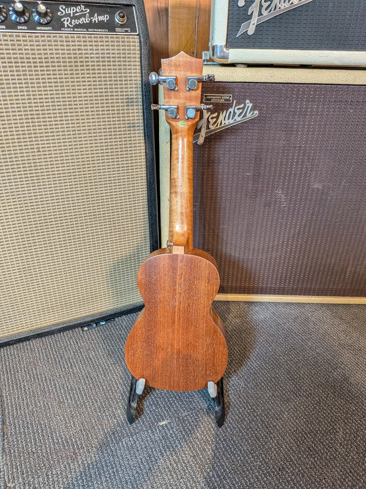 Twisted Wood Pioneer PI-100S Soprano Ukulele w/Case (Used)