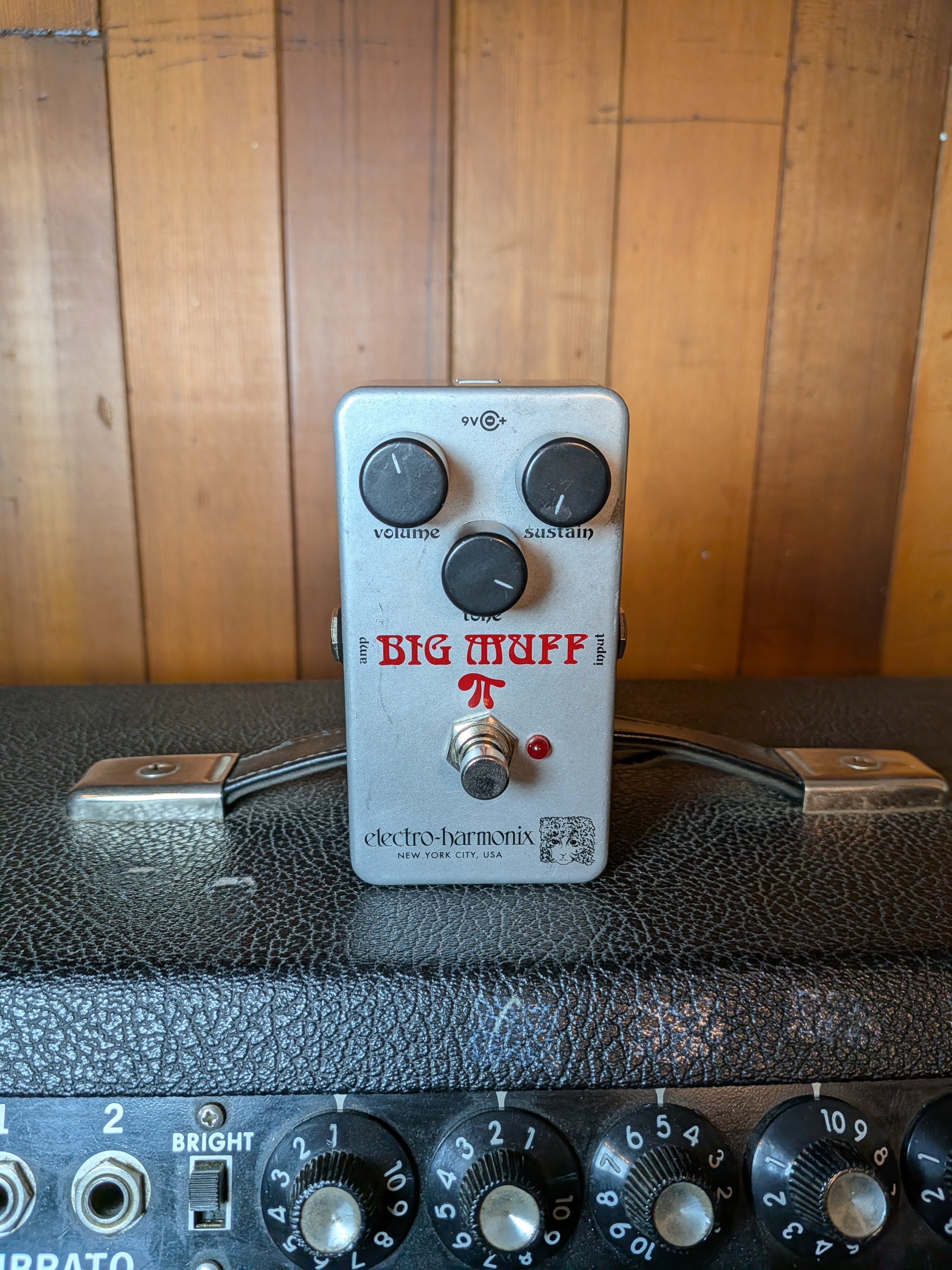 Electro-Harmonix Ram's Head Big Muff Reissue (Used) – Acoustic