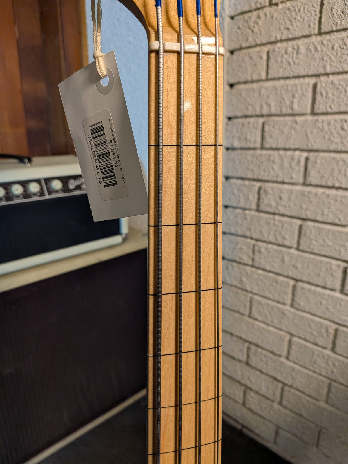 Sire Marcus Miller U5 Short Scale 4-String Passive Fretless Bass Guitar - Tobacco Sunburst
