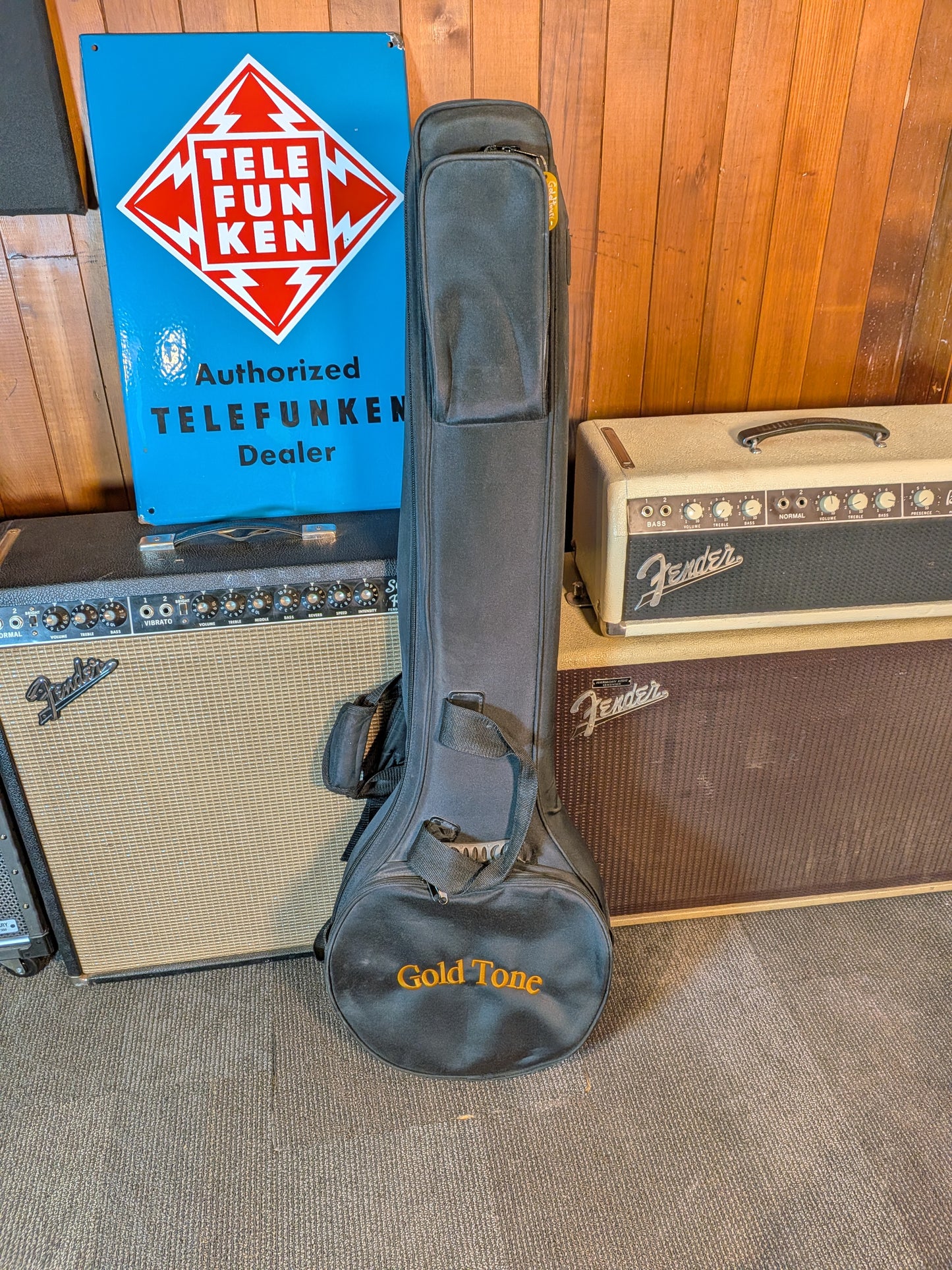 Goldtone BT-1000 6-String Banjo/Guitar w/Pickup & Bag (Used)