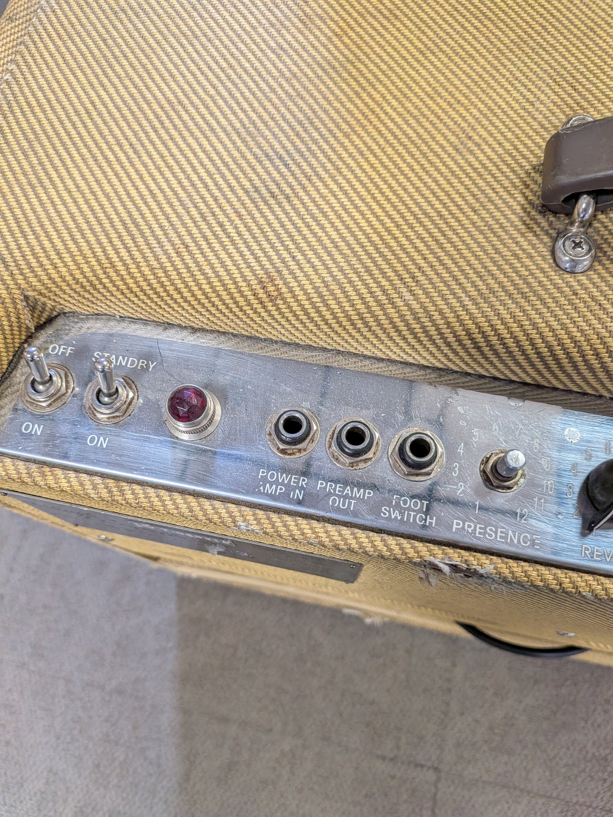 Fender Blues DeVille 2x12" 60w Tube Guitar Combo Amplifier - Tweed (1993-1996)