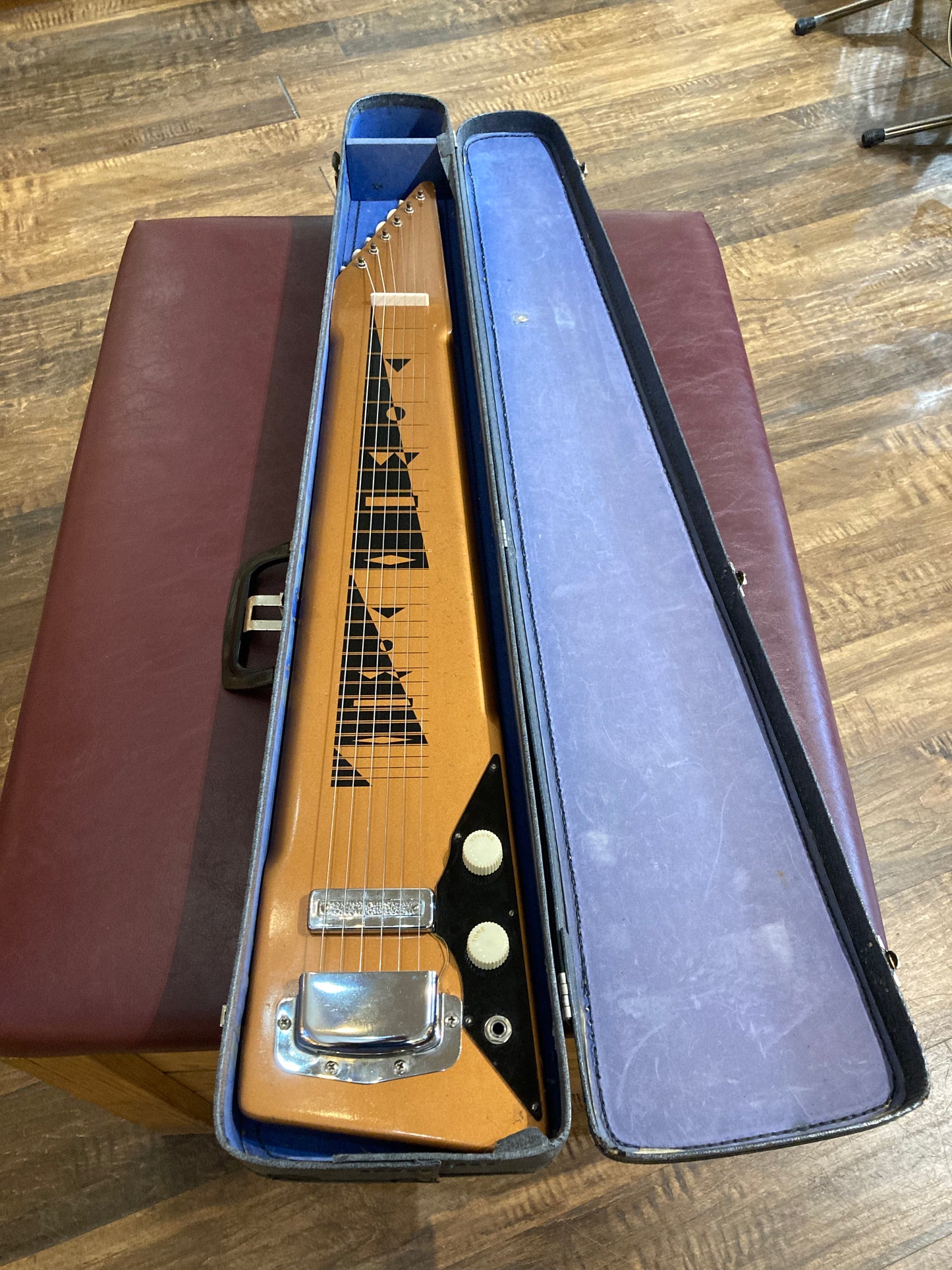 Harmony H-1 Lap Steel (1960's)
