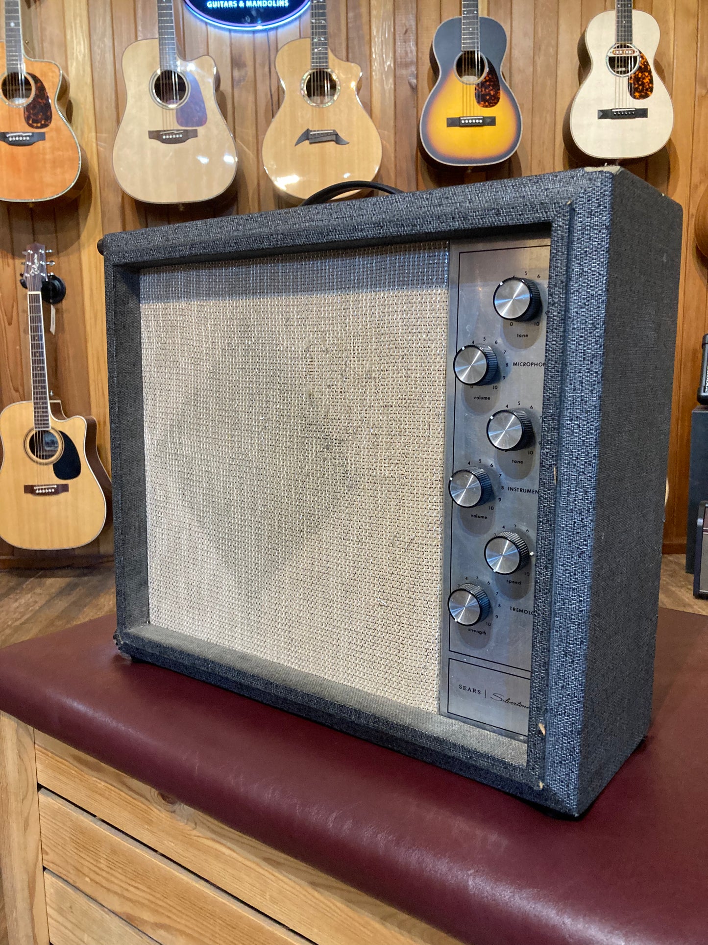 Silvertone Model 1482 (1960's)