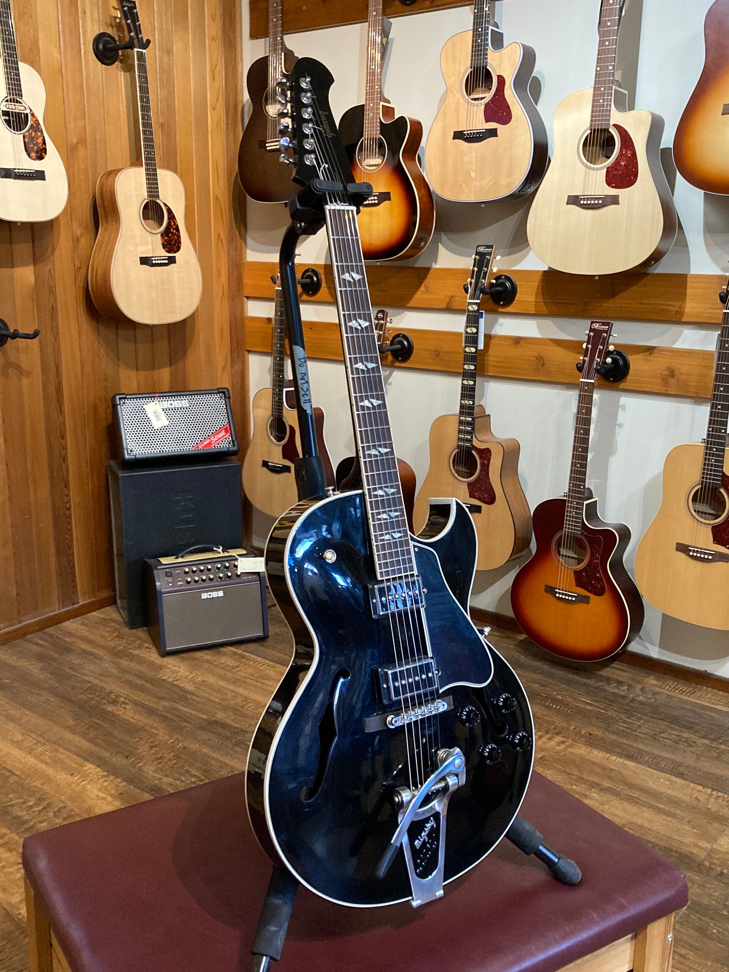 Gibson ES-195 Hollowbody Electric Guitar w/Case & Bigsby (2013)