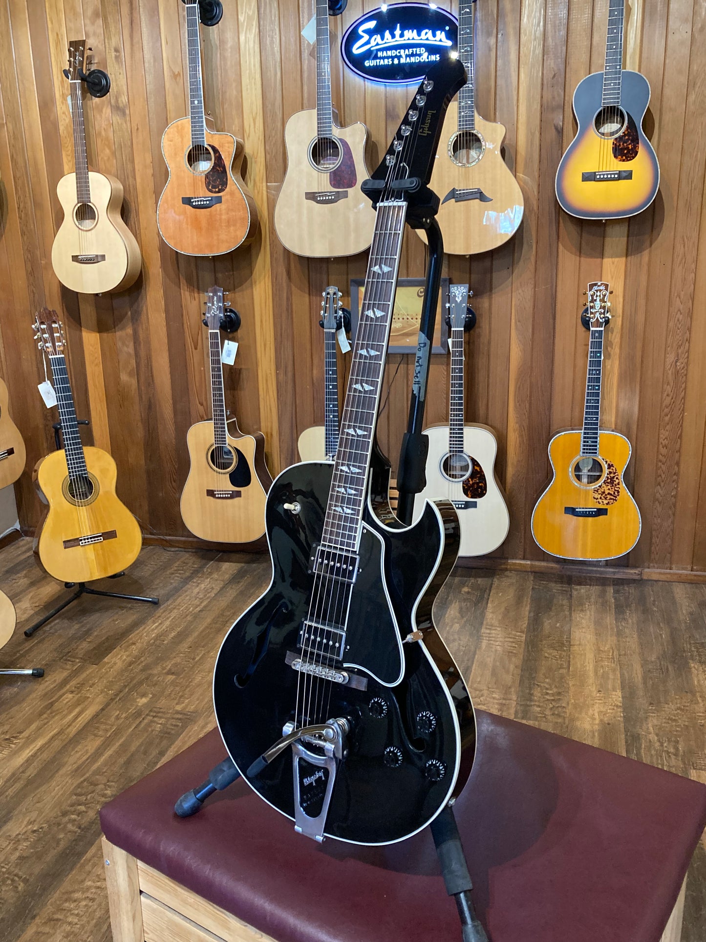 Gibson ES-195 Hollowbody Electric Guitar w/Case & Bigsby (2013)