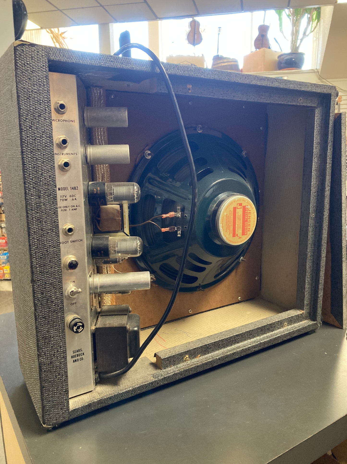 Silvertone Model 1482 (1960's)