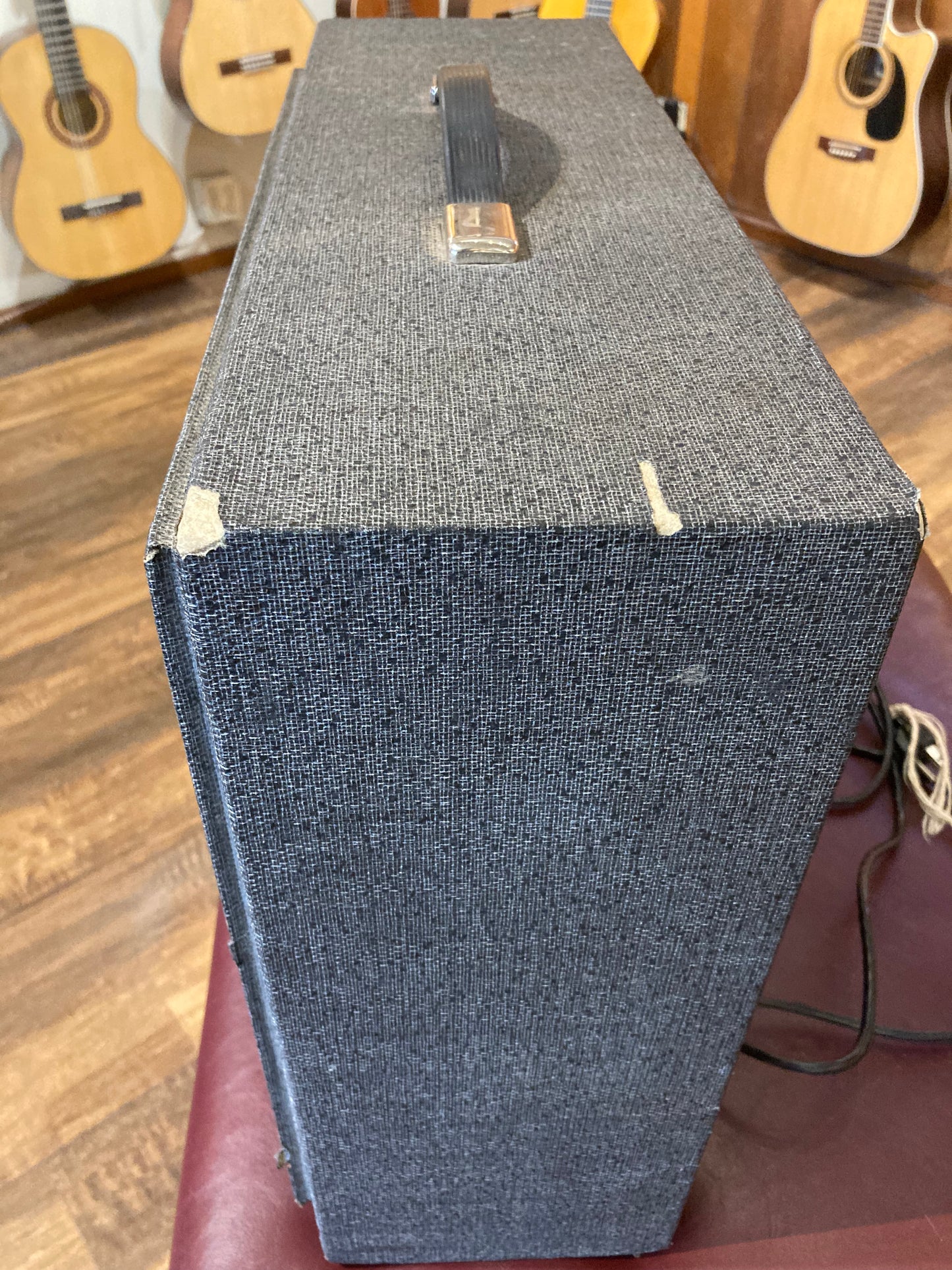 Silvertone Model 1482 (1960's)