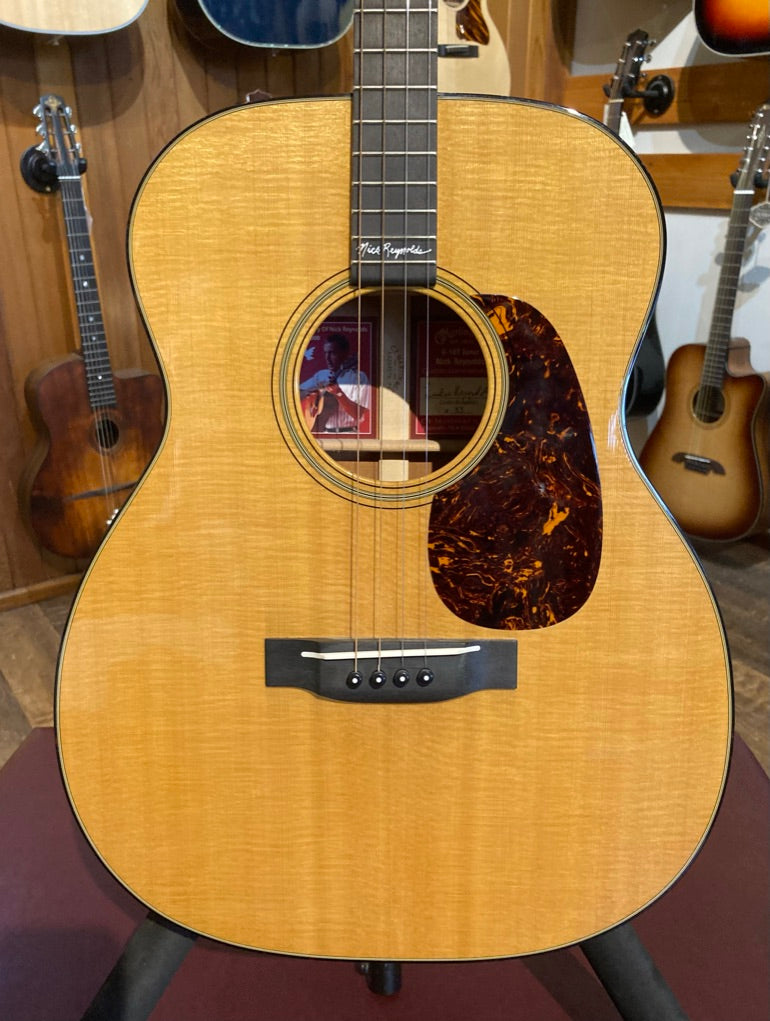 Martin 0-18T Nick Reynolds Tenor Guitar #33 (2011)