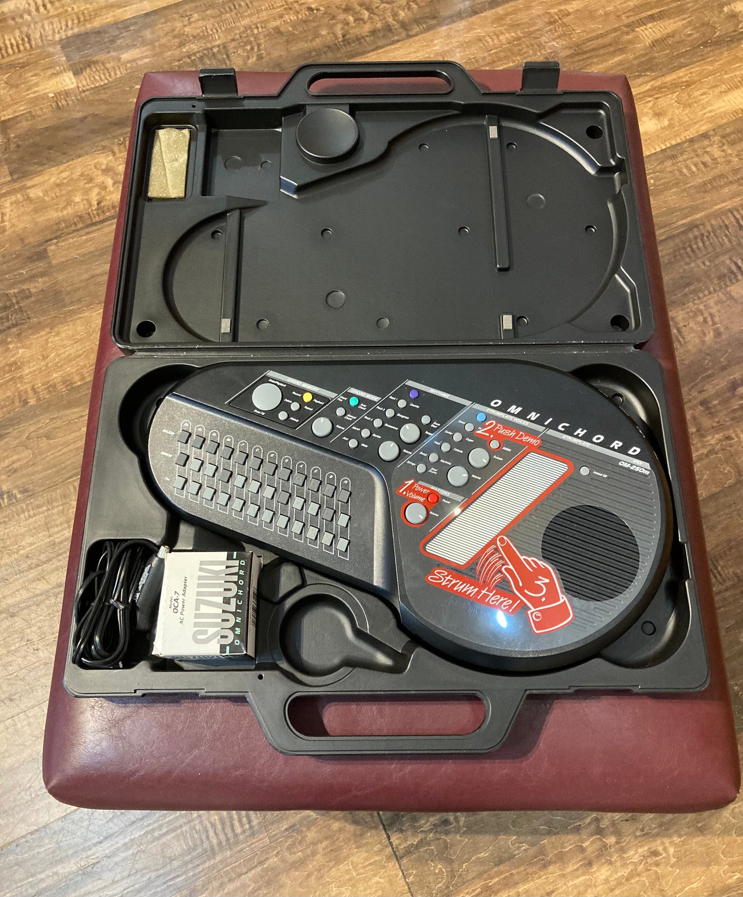 Suzuki Omnichord OM-250m (Used)
