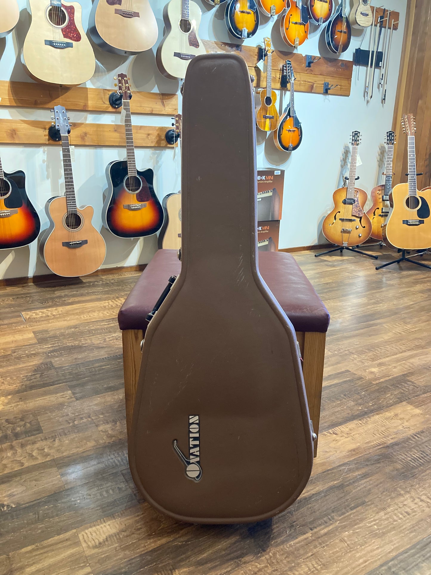 Ovation Mid Depth Case (Used)