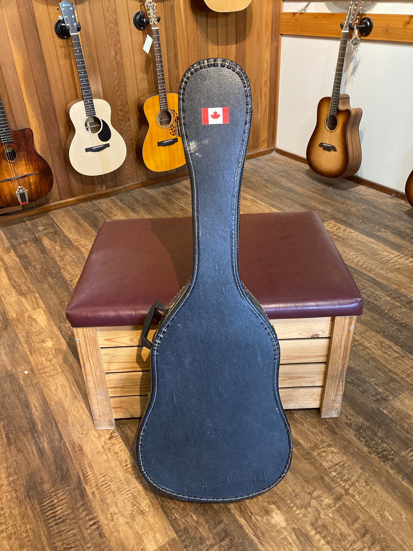 Regal RD30 Roundneck Resonator (Used)