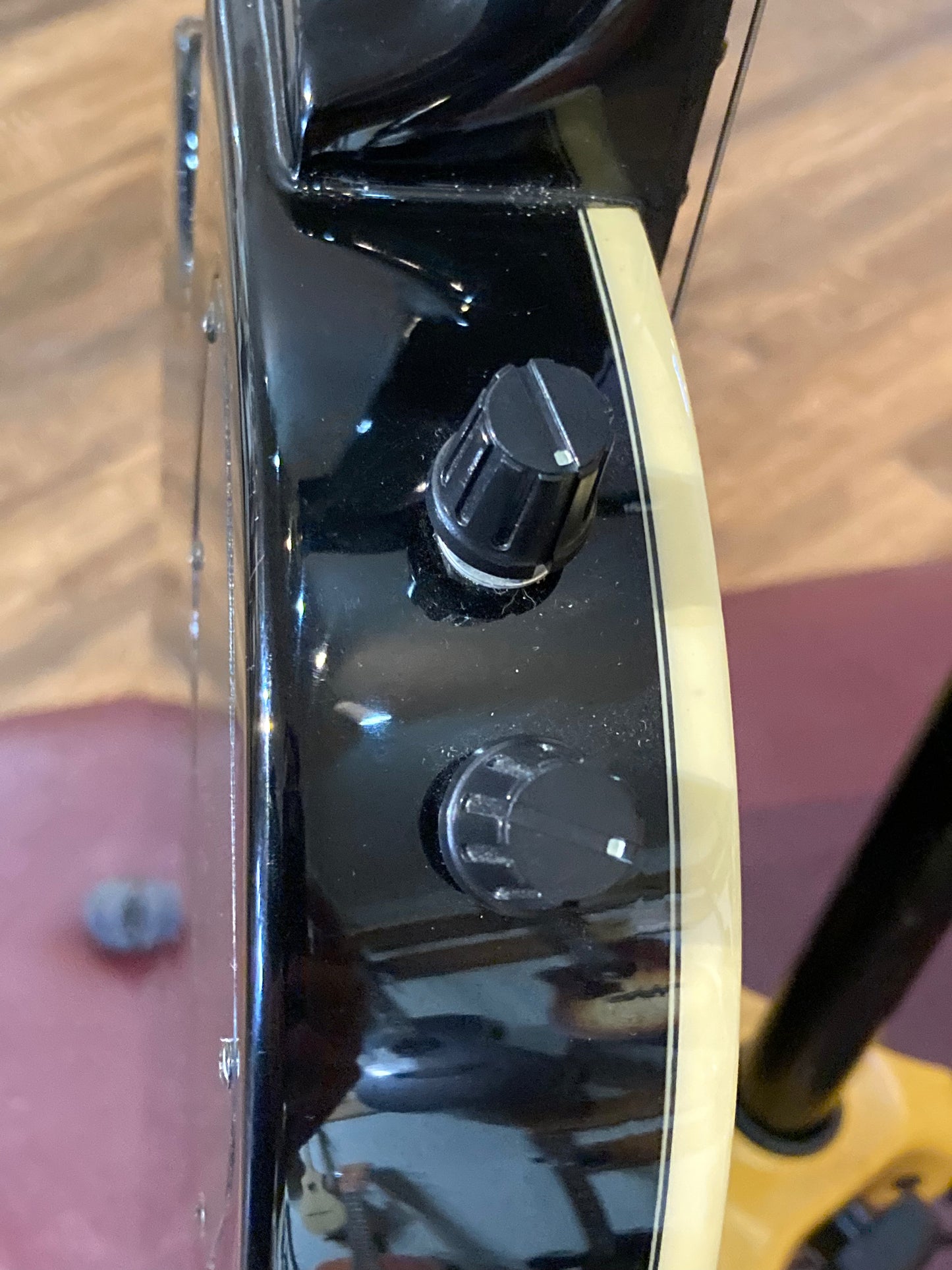 Epiphone SST Studio (Used)