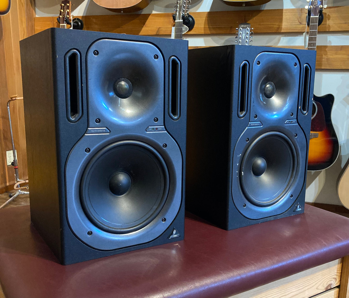 Behringer Truth B2031A Studio Monitors (Pair) Used