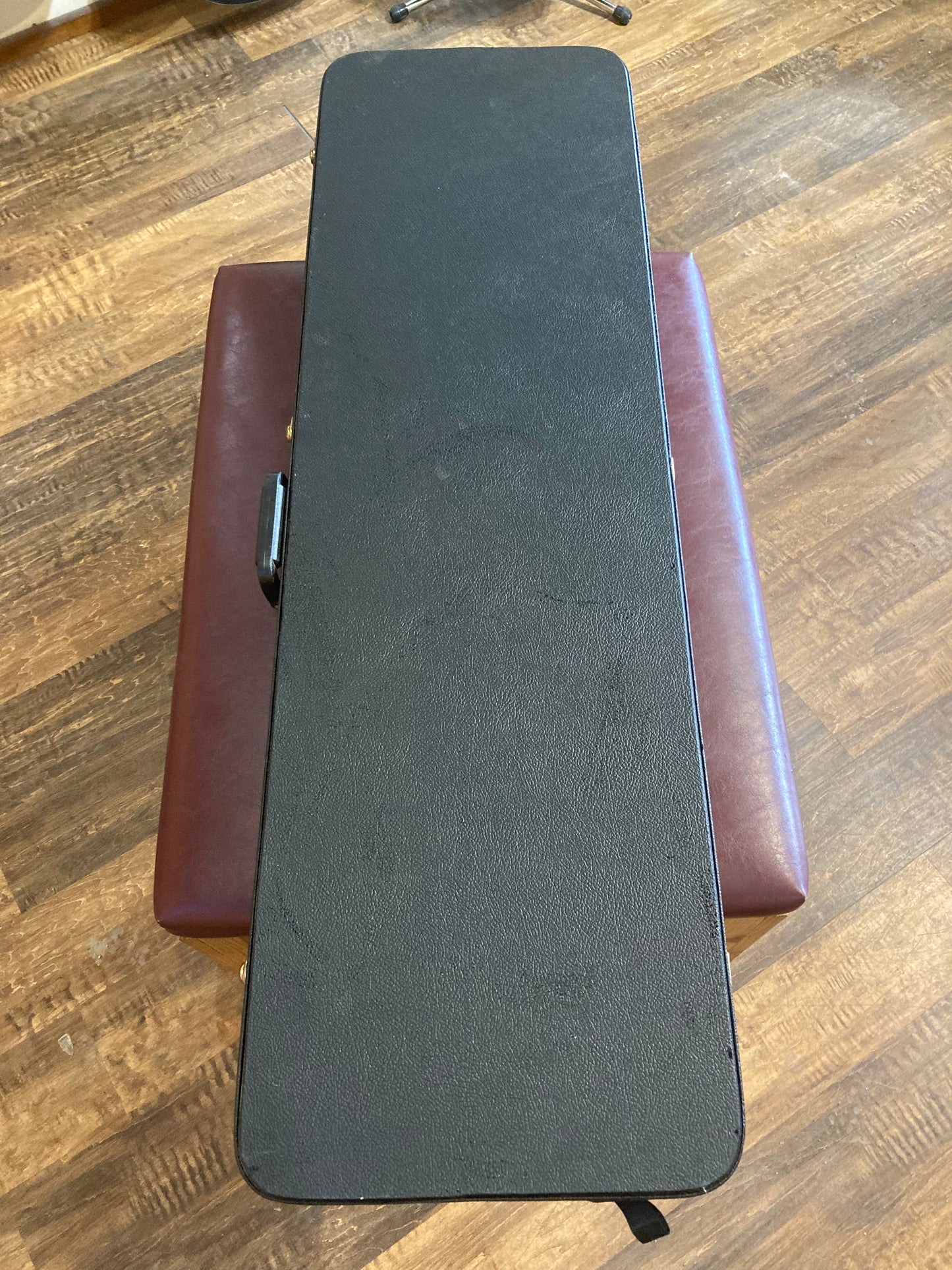 Yorkville Hardshell Viola-Style Electric Bass Case YBC-4HVB (Demo)