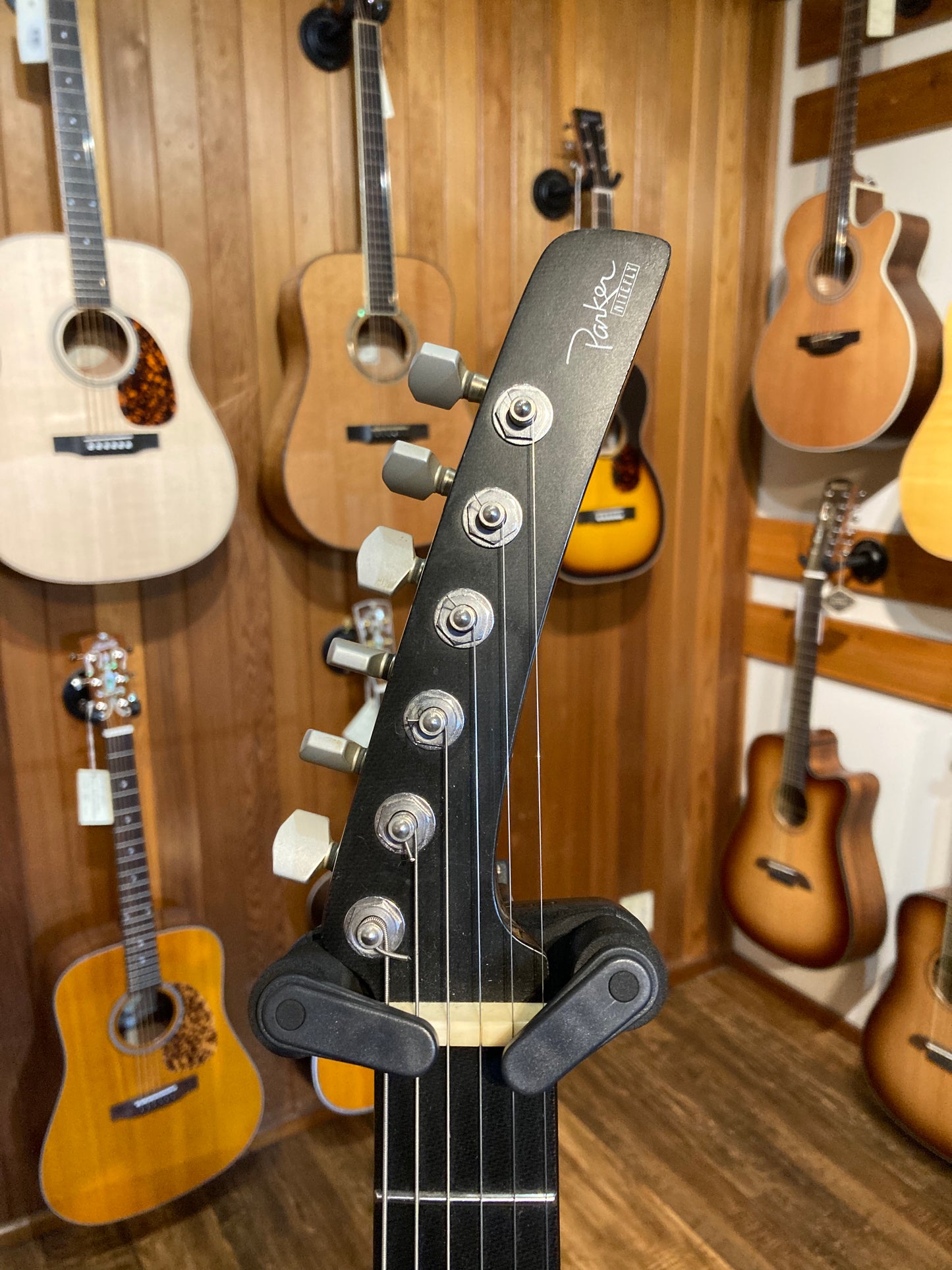 Parker Nitefly SA (1998)