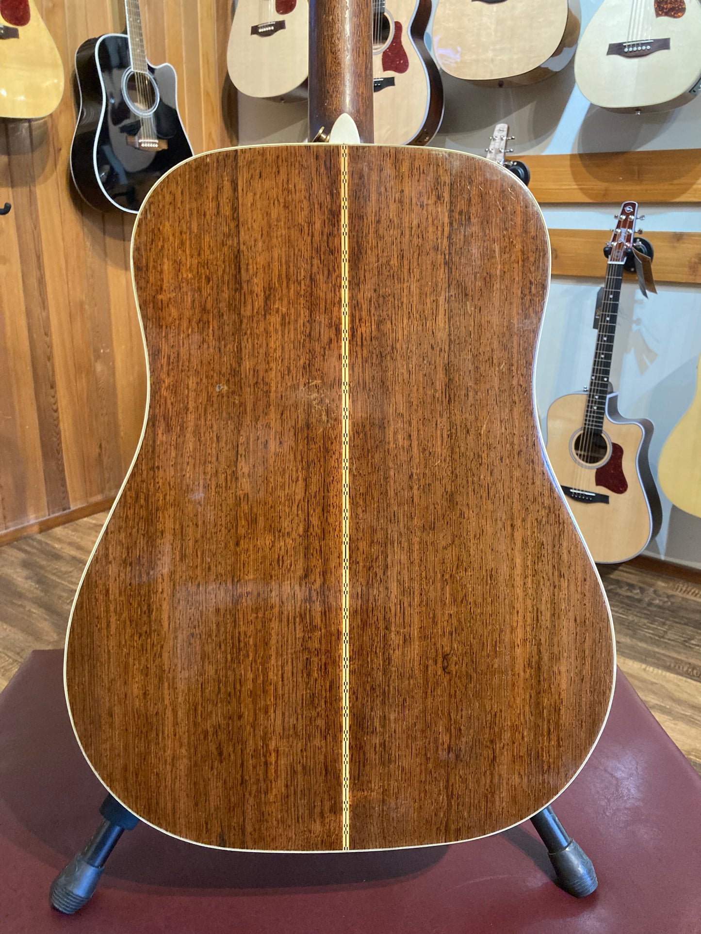 Martin D-28 (1964)