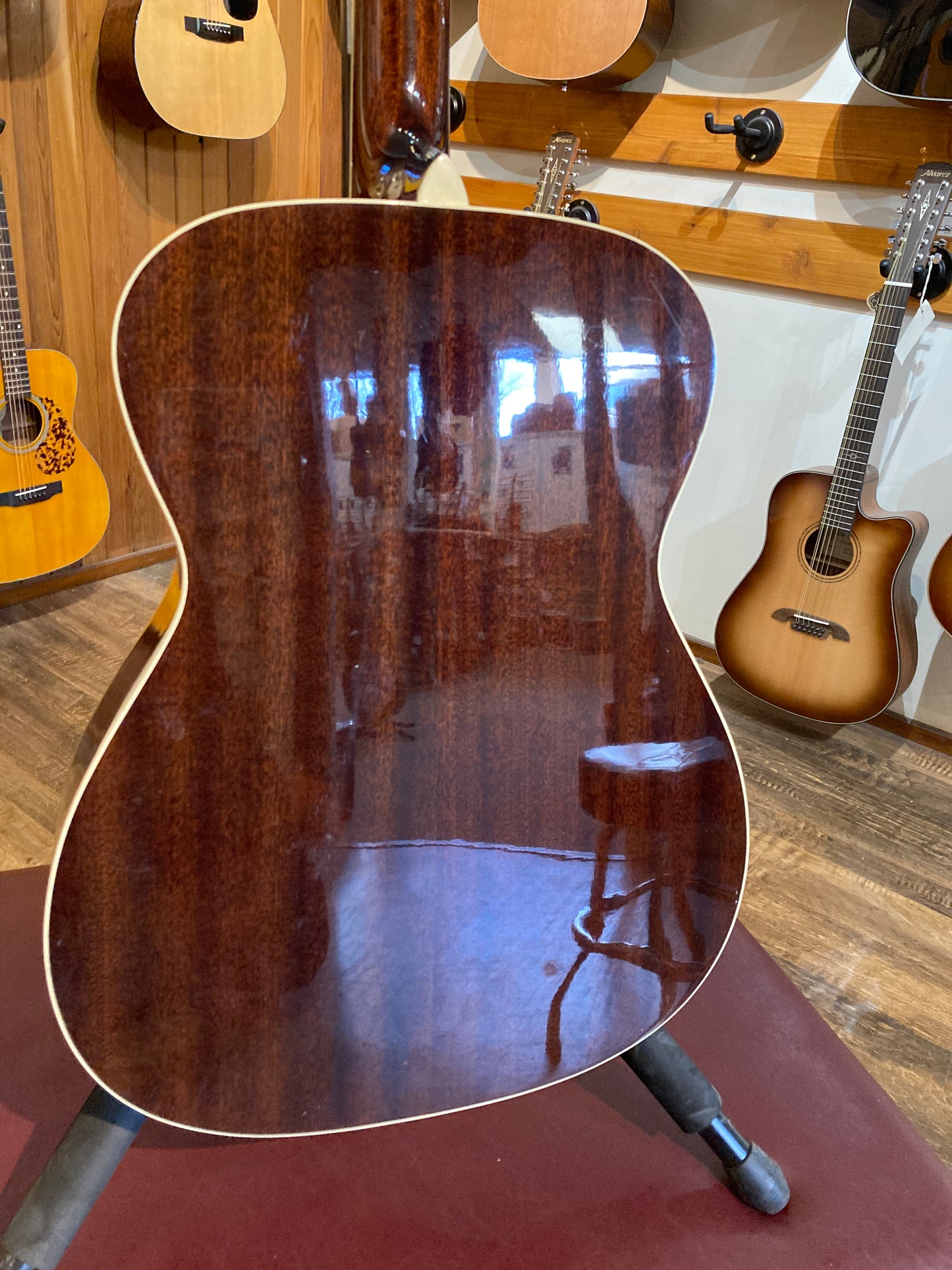 Regal RD30 Roundneck Resonator (Used)