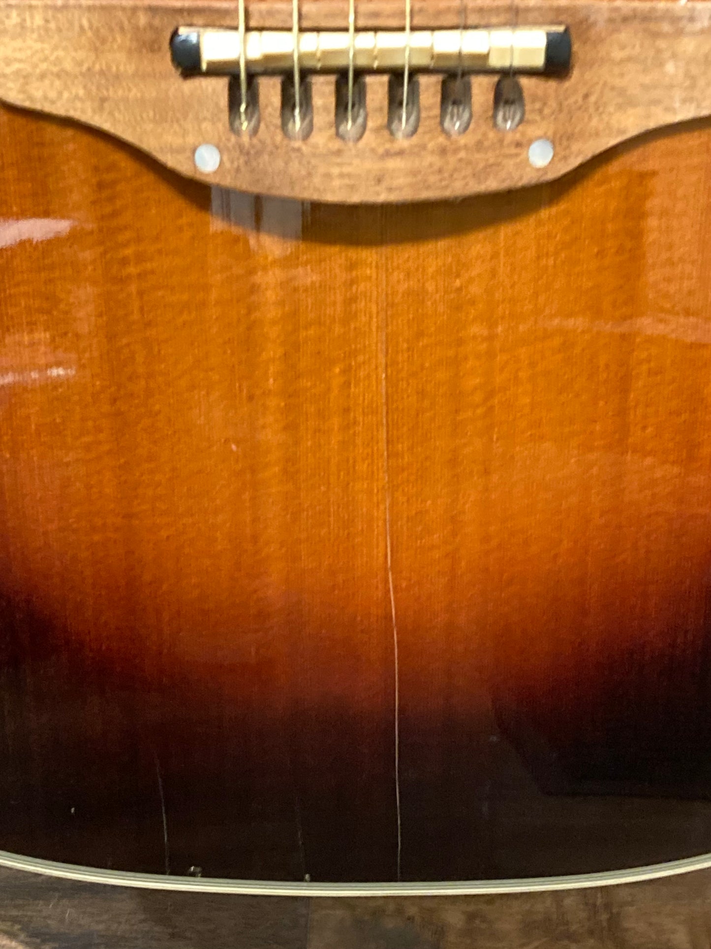 Ovation 1611 Acoustic/Electric Guitar w/Case (1982)