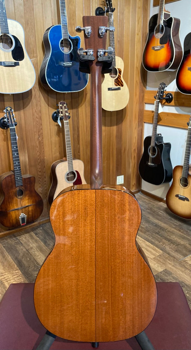 Martin 0-18T Nick Reynolds Tenor Guitar #33 (2011)