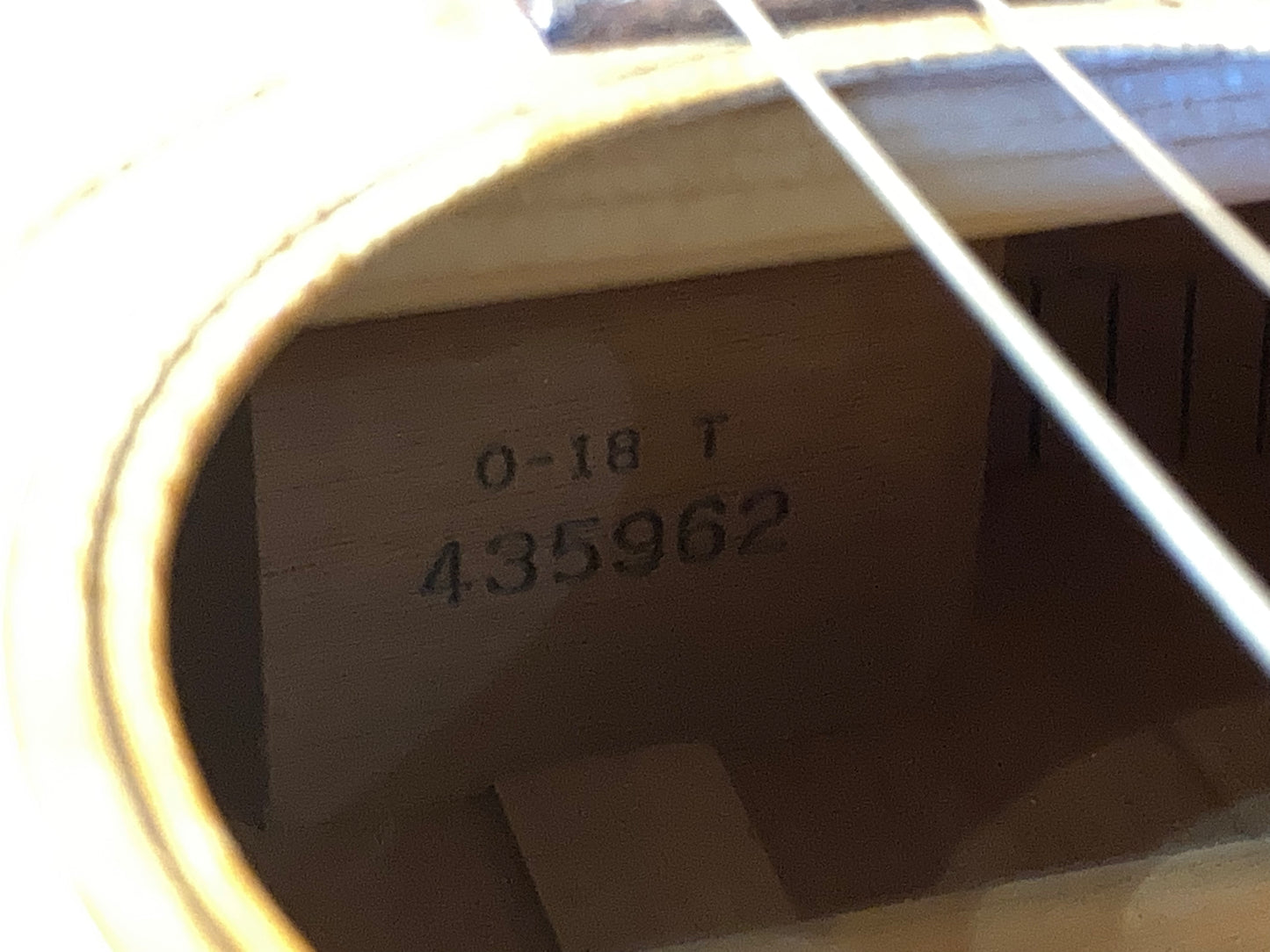 Martin 0-18T (1981)