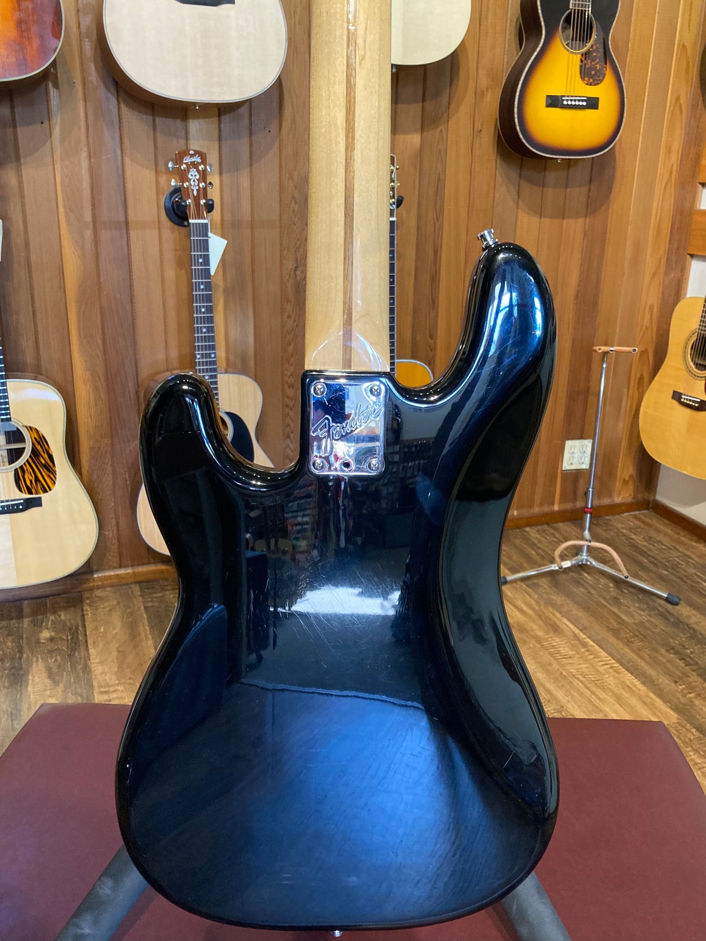 Fender Precision Bass w/Case (1983)