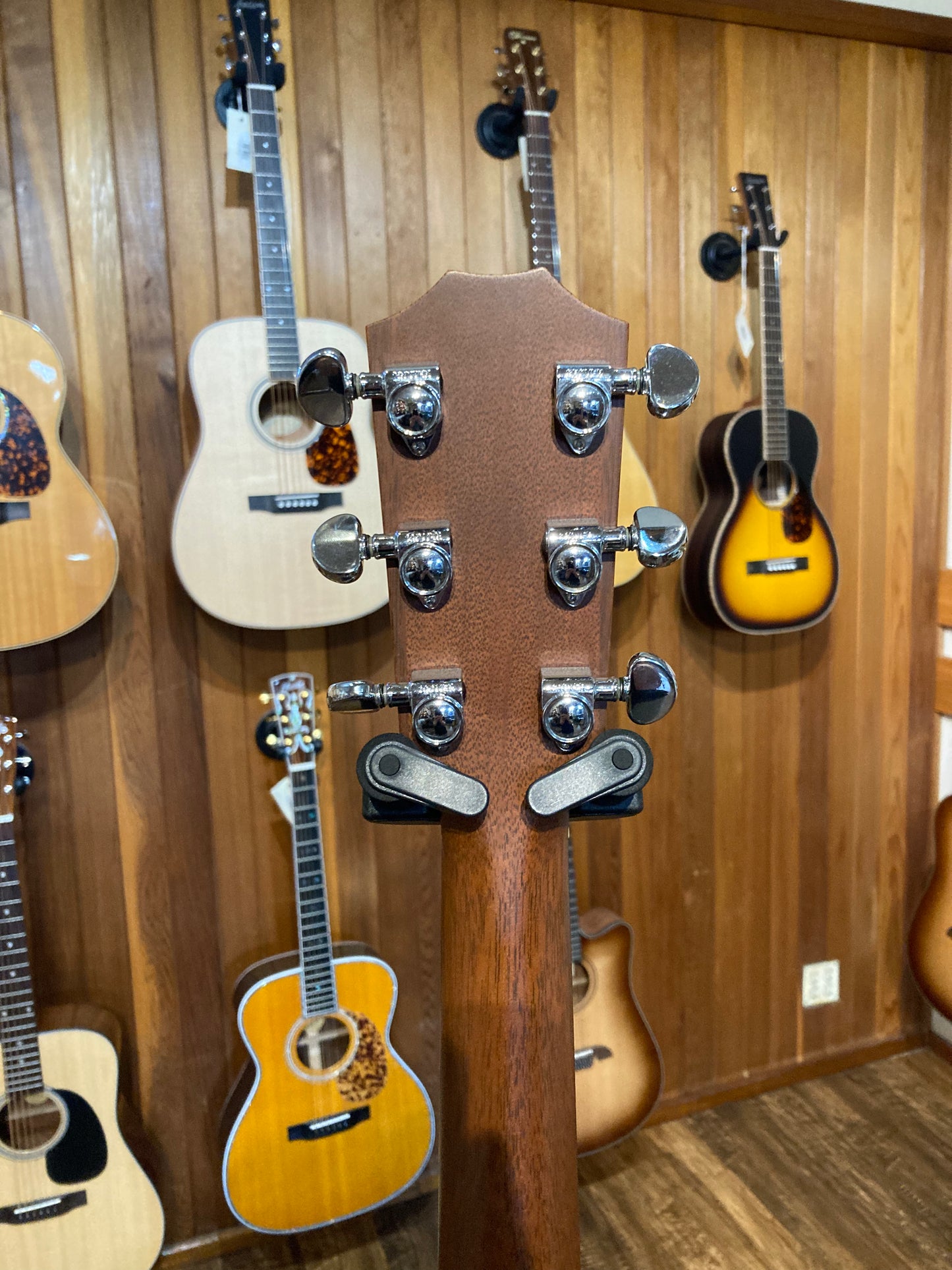 Taylor 710 w/Case (1994)
