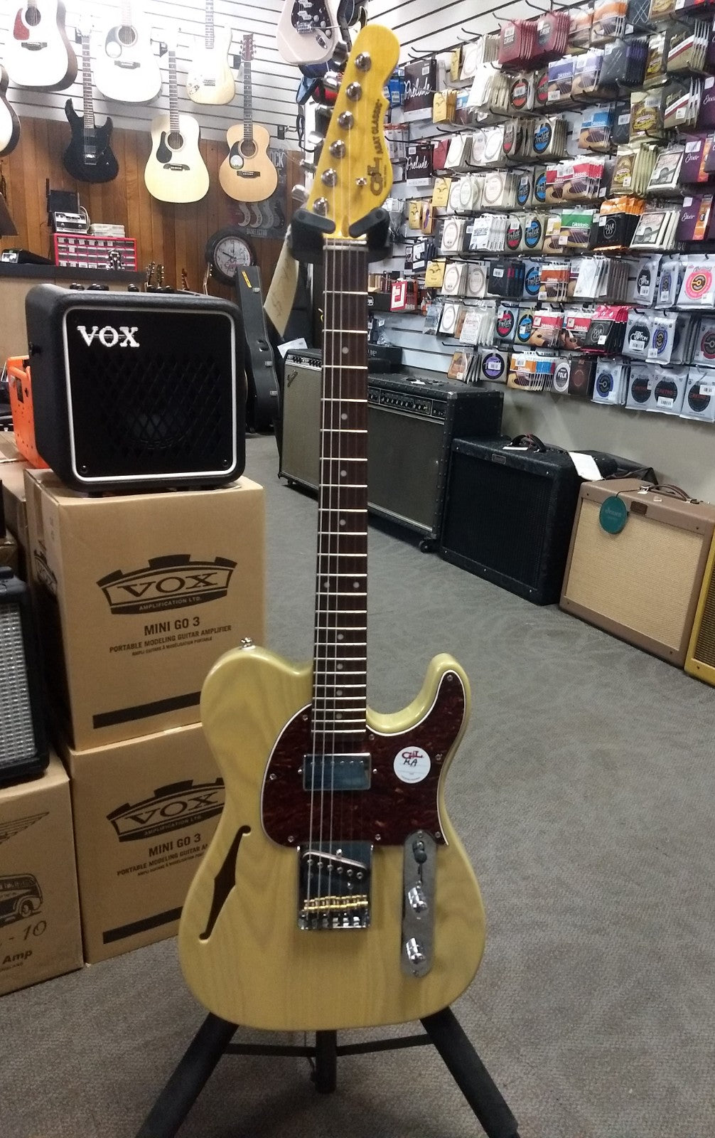 G&L Tribute ASAT Classic Bluesboy Guitar - Blonde