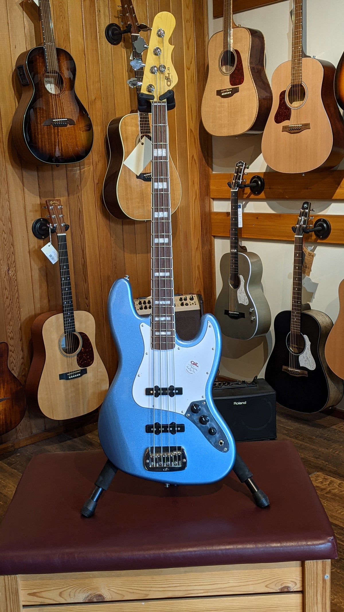 G&L Tribute JB - Lake Placid Blue