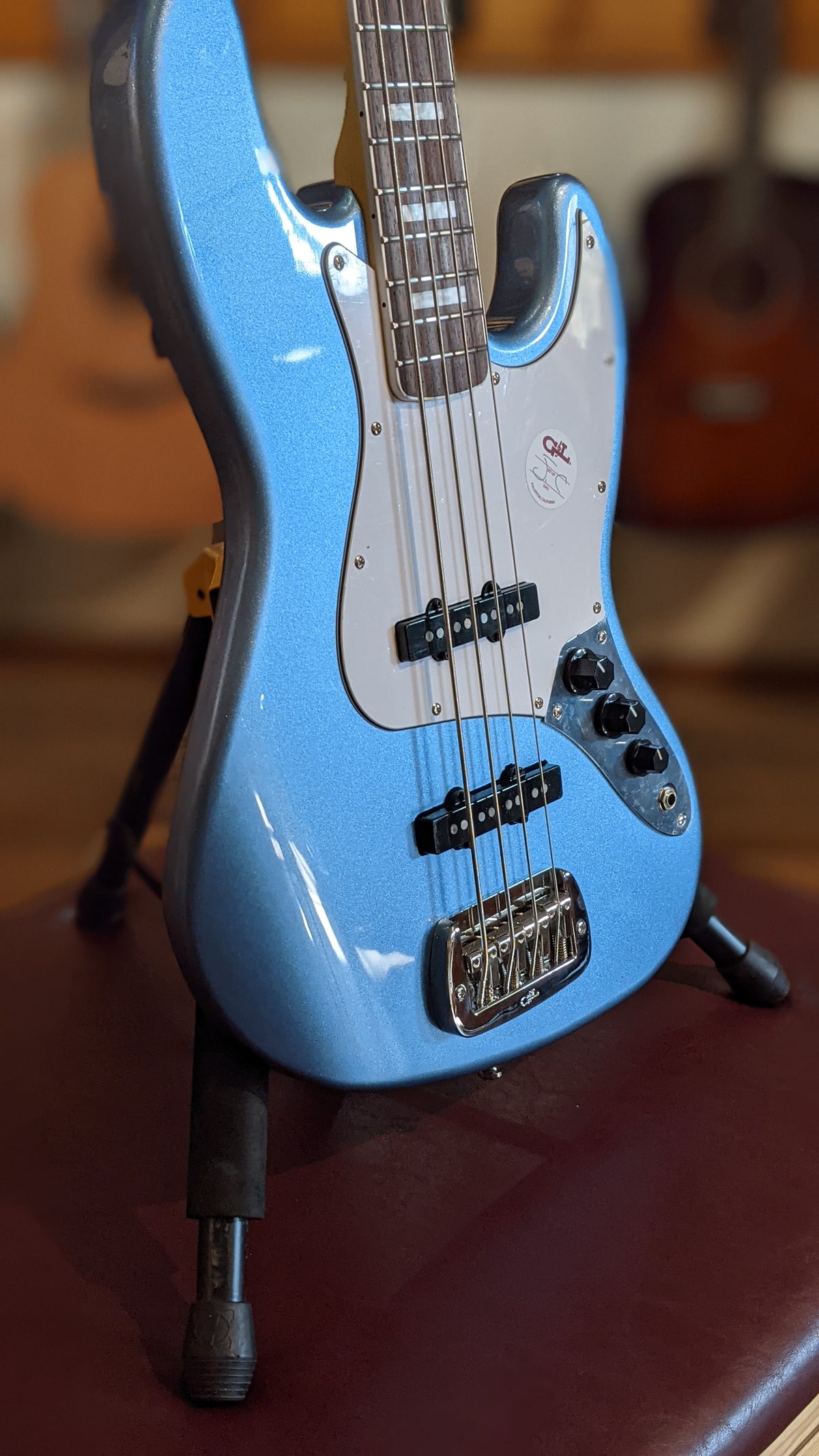 G&L Tribute JB - Lake Placid Blue