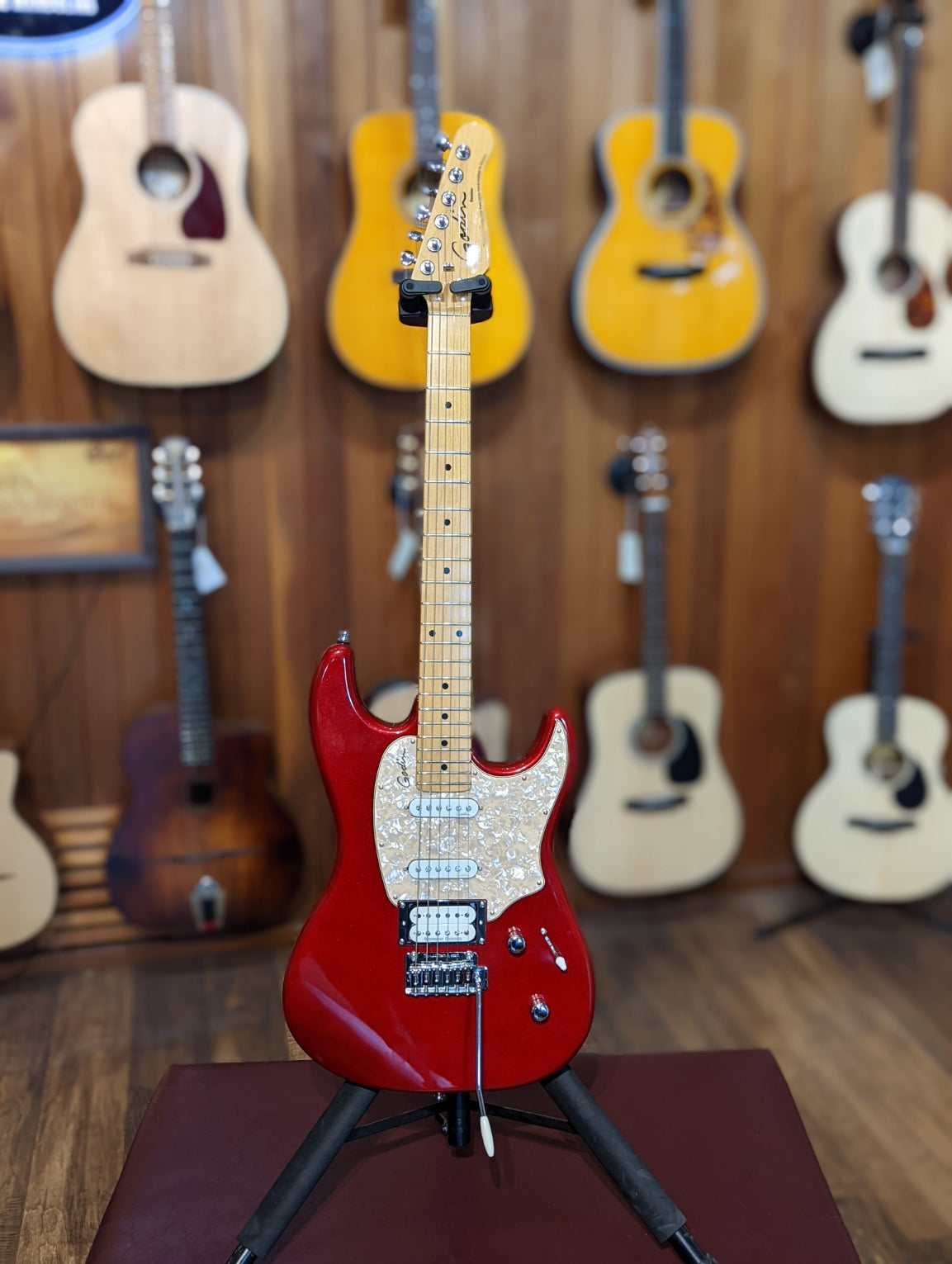 Godin Session LTD Desert Red HG MN w/ Gig Bag (Used)