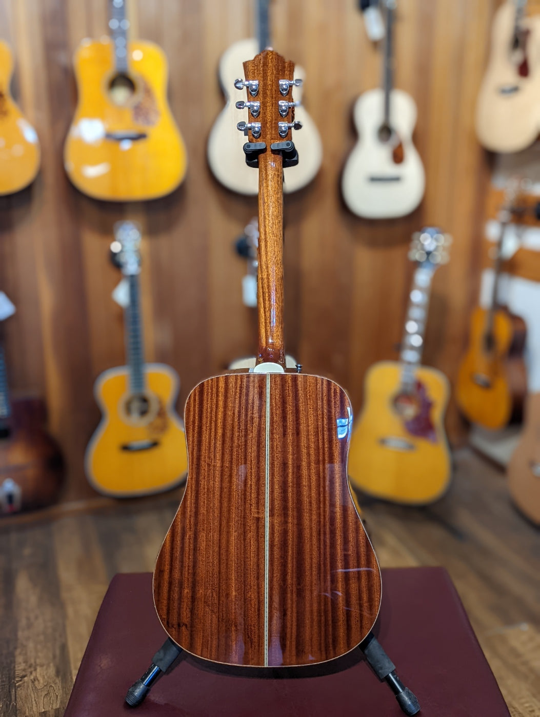 Guild GAD-25 Mahogany Dreadnought Acoustic w/Hard Shell Case (Used)