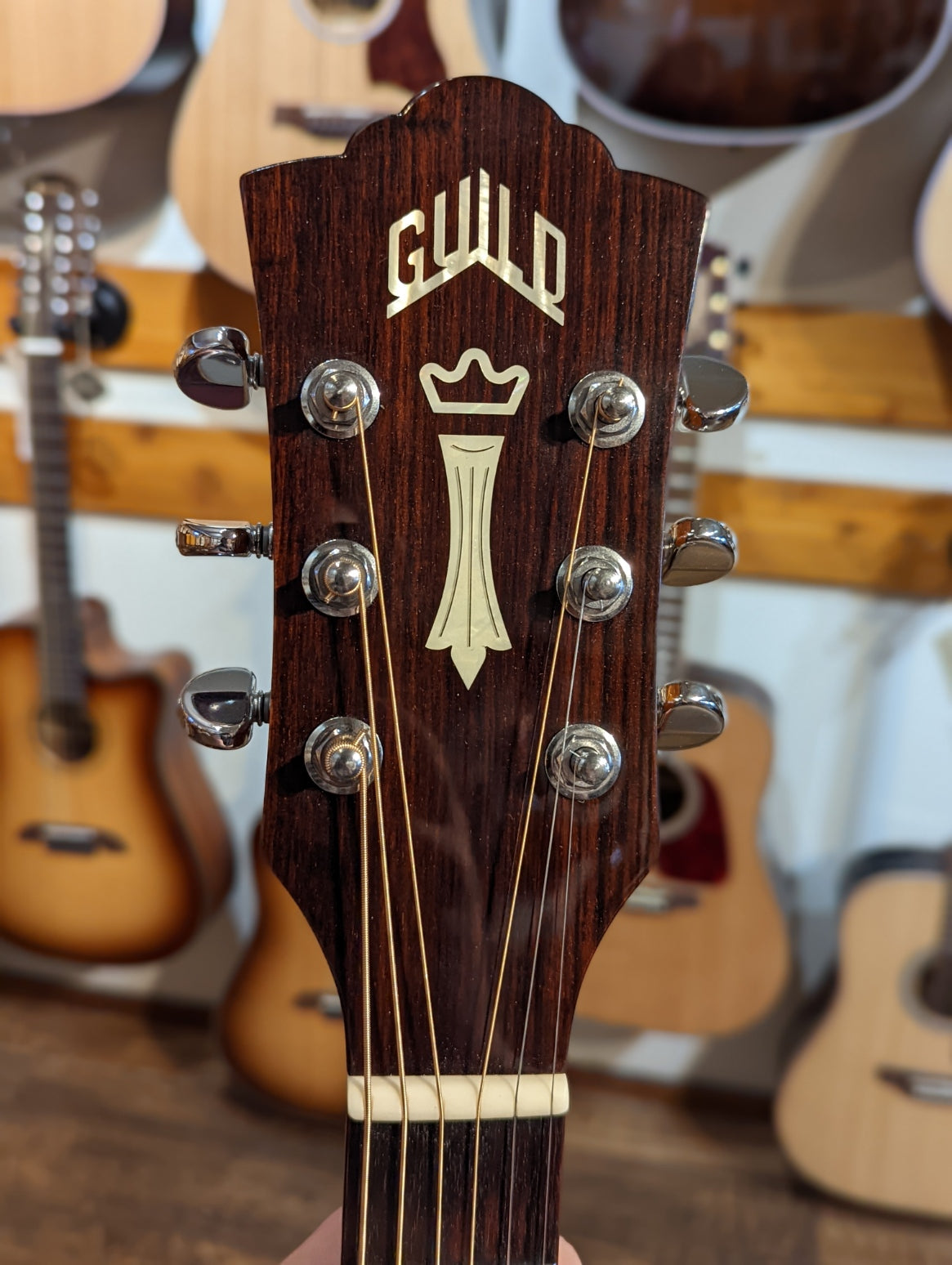 Guild GAD-25 Mahogany Dreadnought Acoustic w/Hard Shell Case (Used)