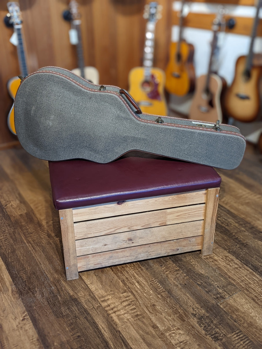 Guild GAD-25 Mahogany Dreadnought Acoustic w/Hard Shell Case (Used)