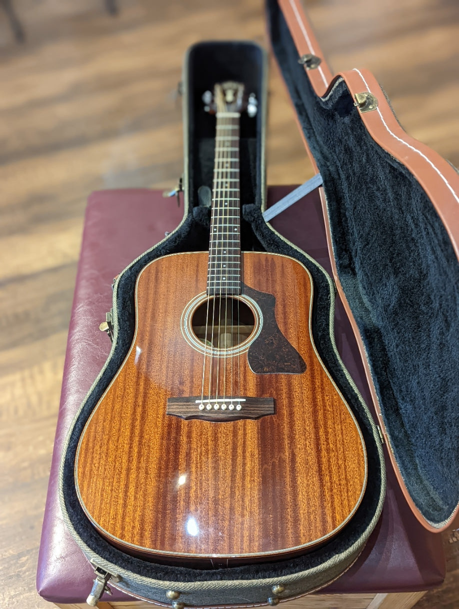 Guild GAD-25 Mahogany Dreadnought Acoustic w/Hard Shell Case (Used)