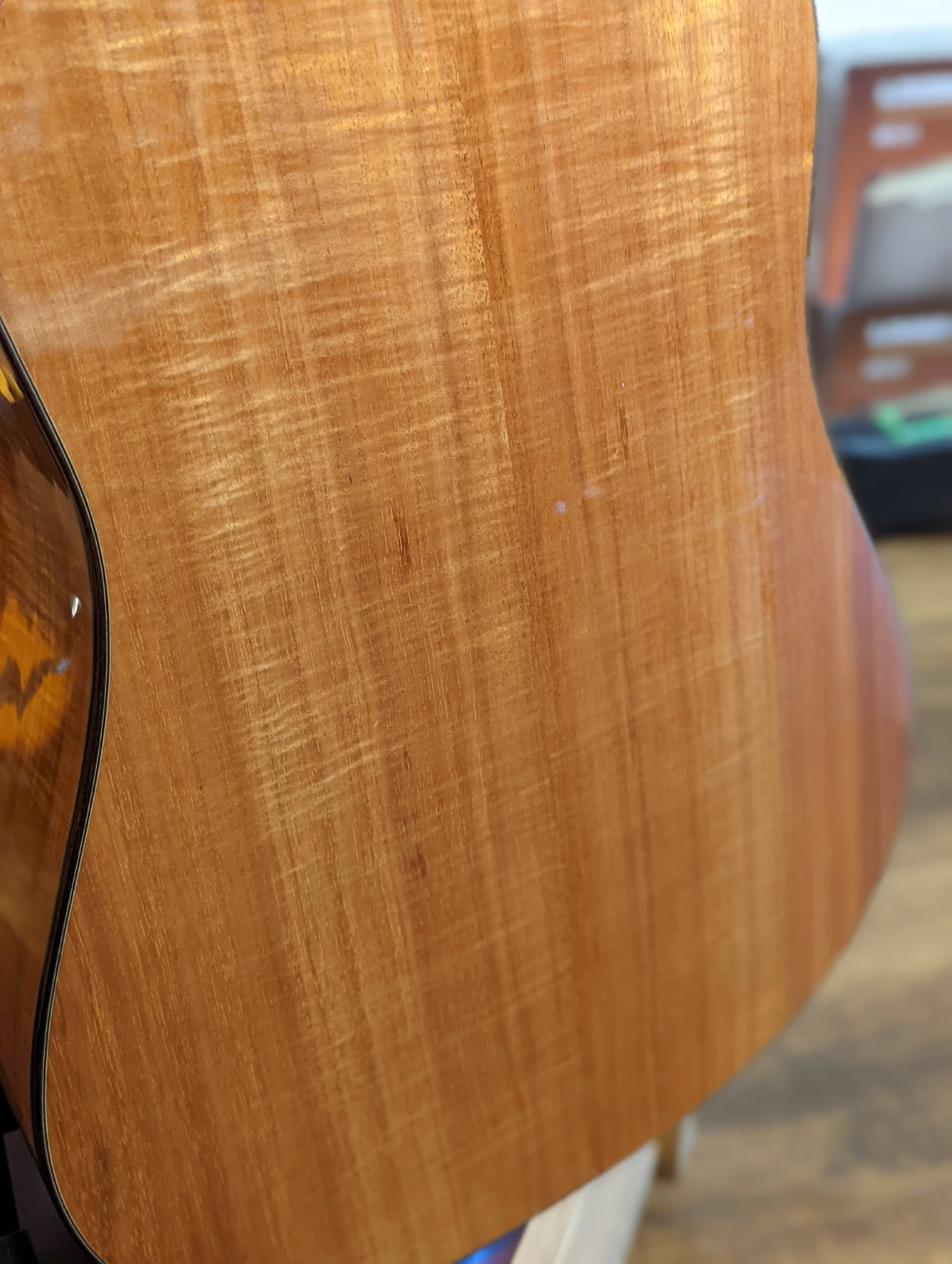 Larrivée Guitars D-09 Koa Acoustic Guitar w/Case (1997)