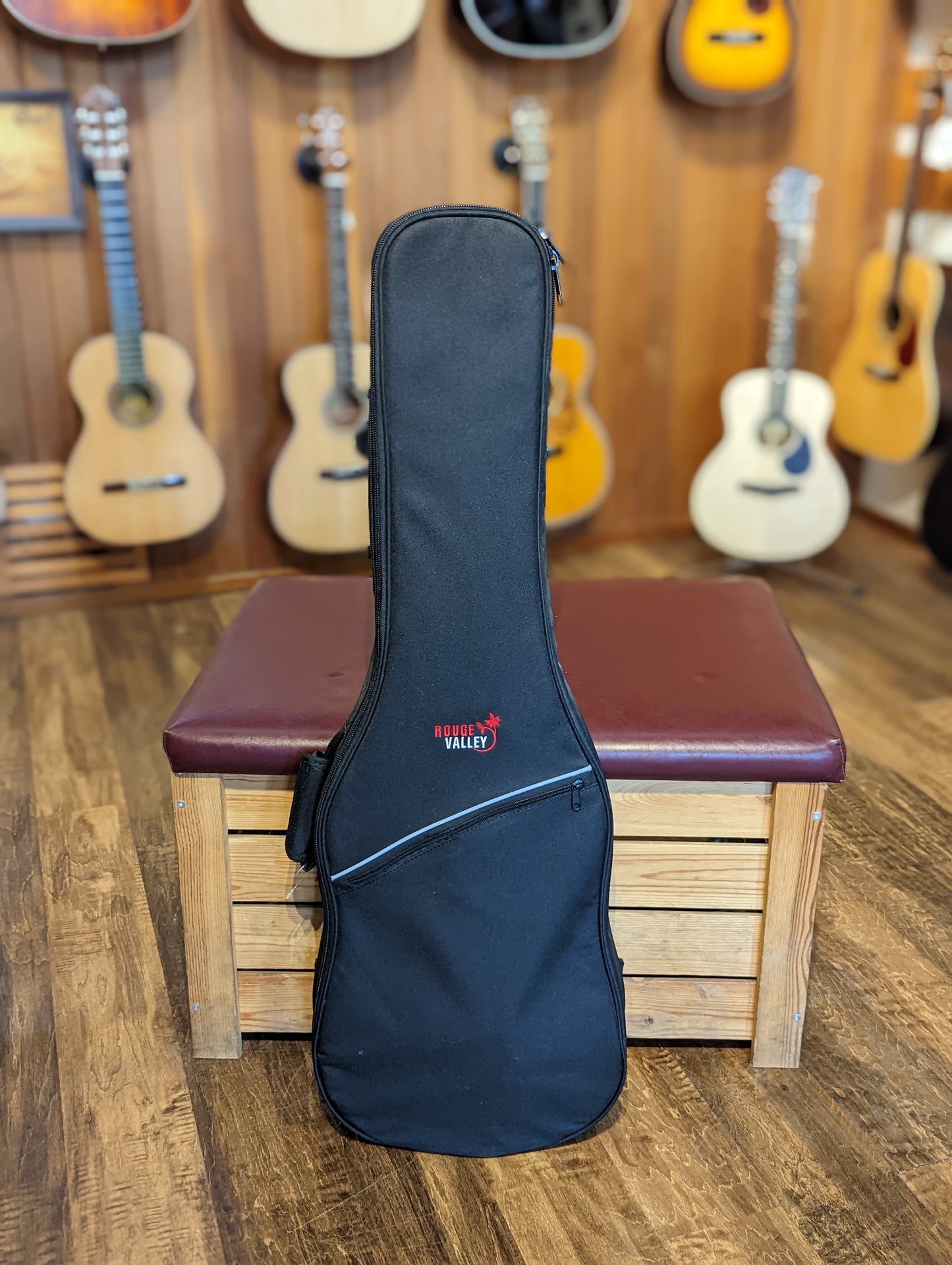 Fender Vintera '70s Stratocaster Mocha Finish w/Gig Bag (2020)