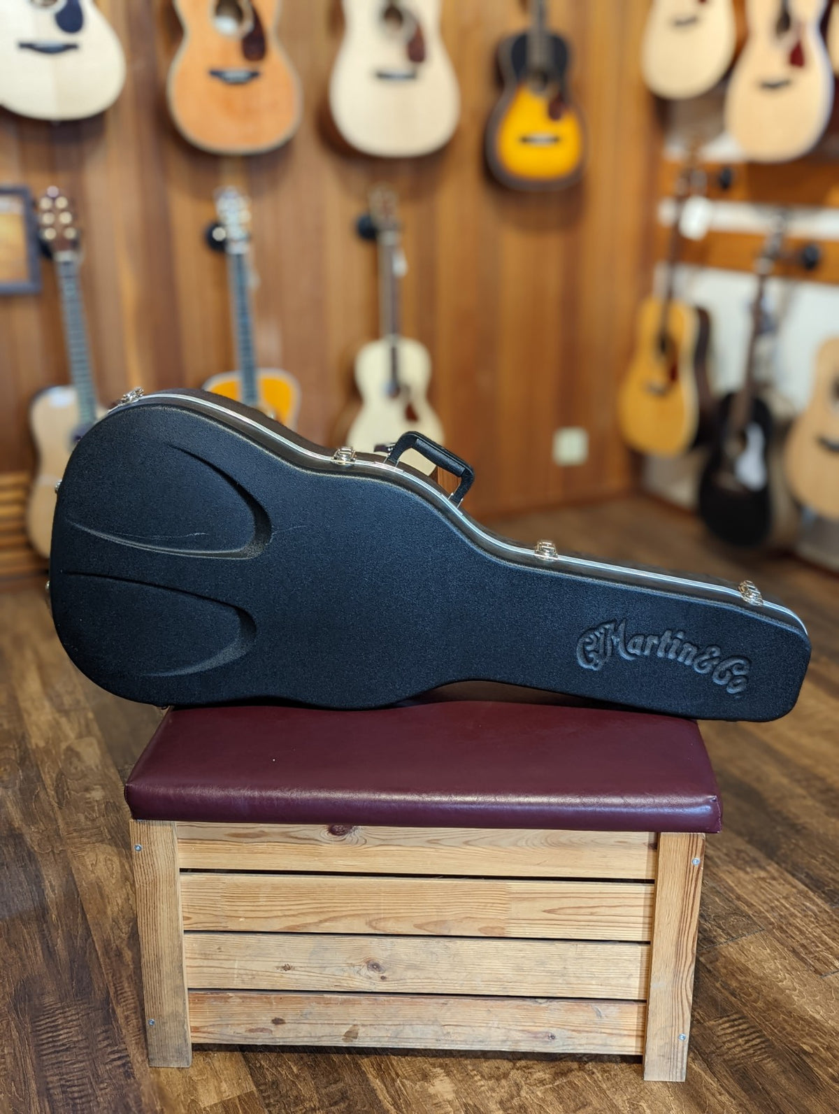 Martin D-28 Centennial w/ Case (2016)