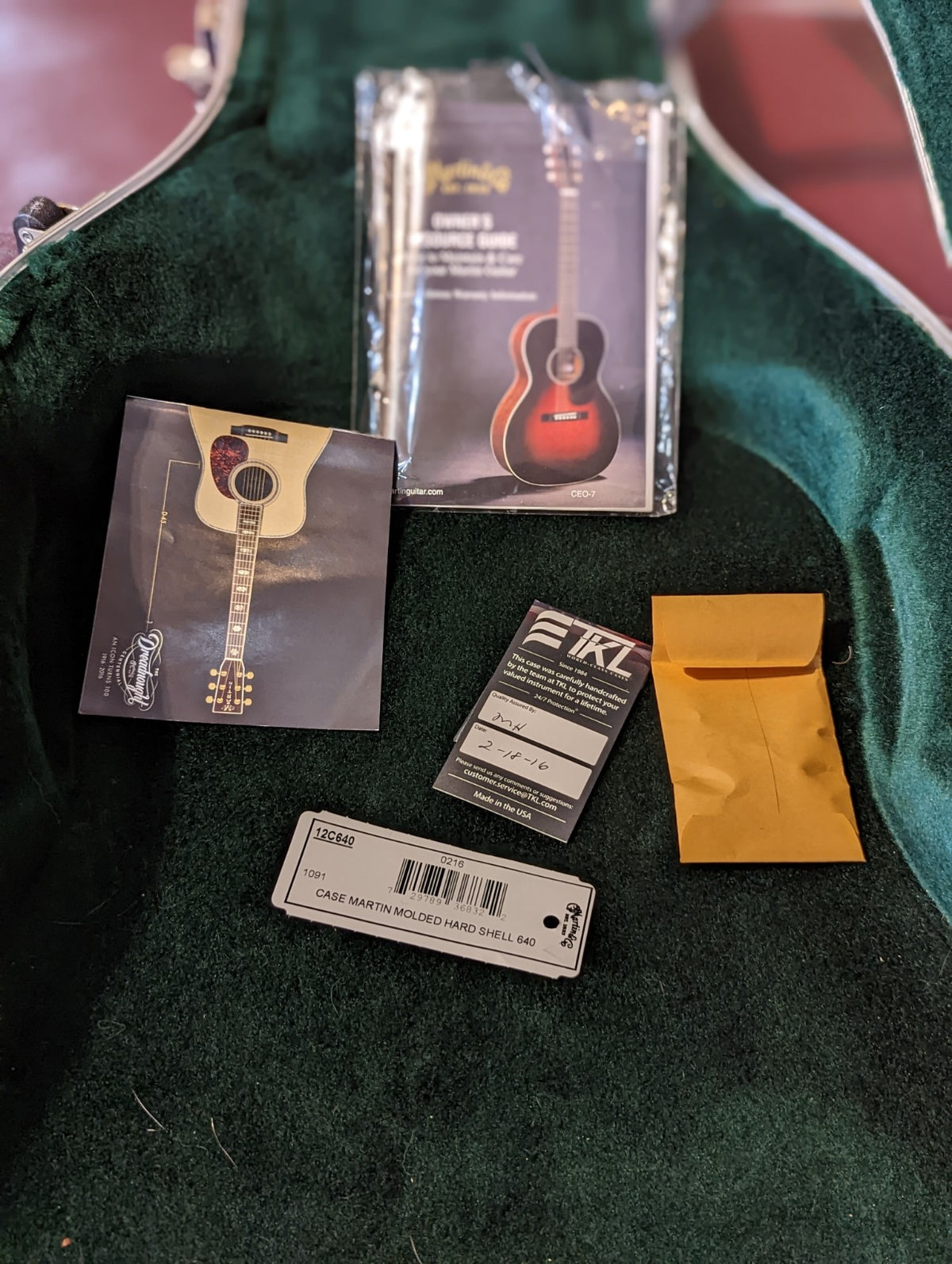 Martin D-28 Centennial w/ Case (2016)