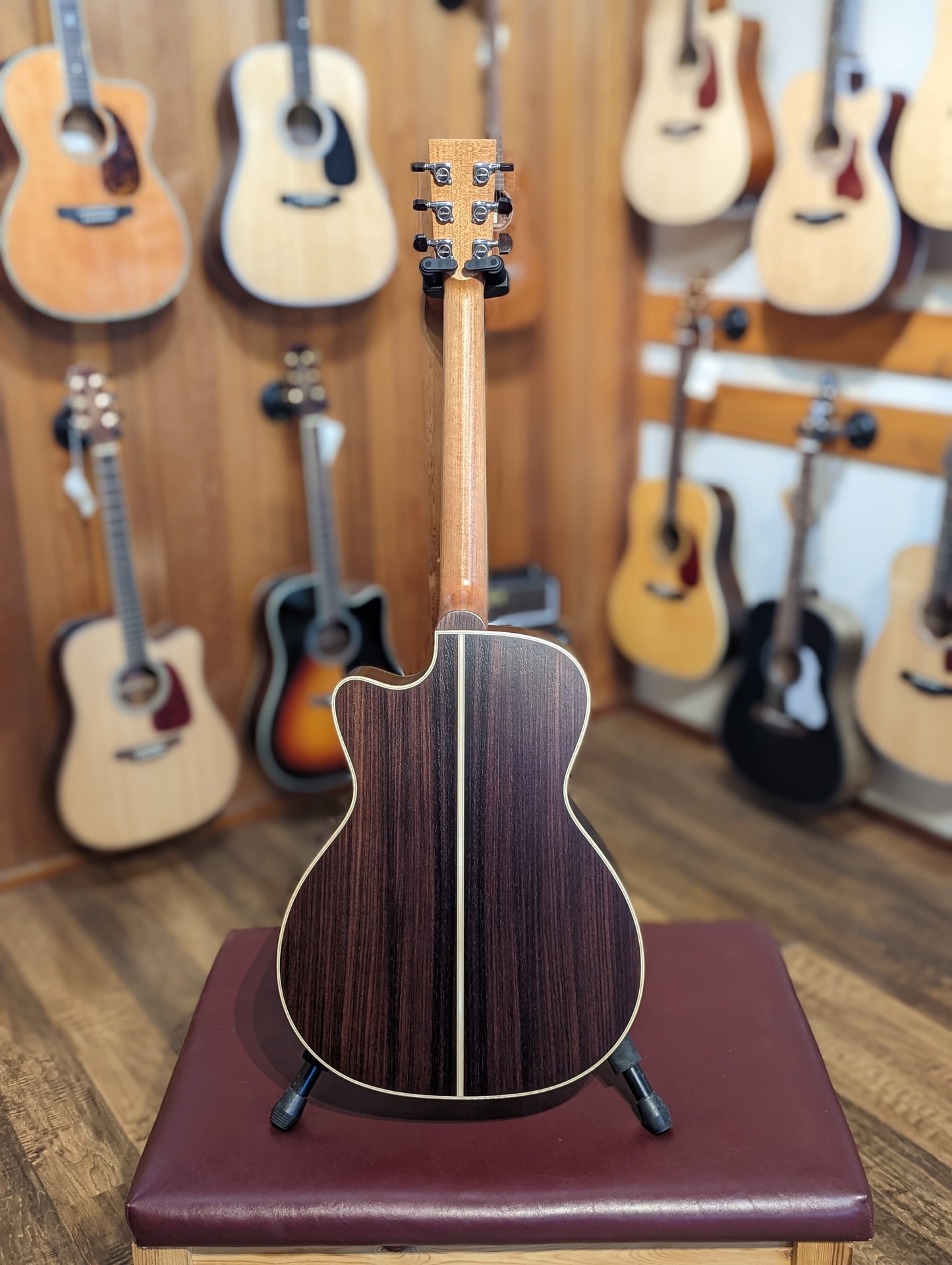 Lakewood M-32 Custom Acoustic/Electric Guitar w/Case