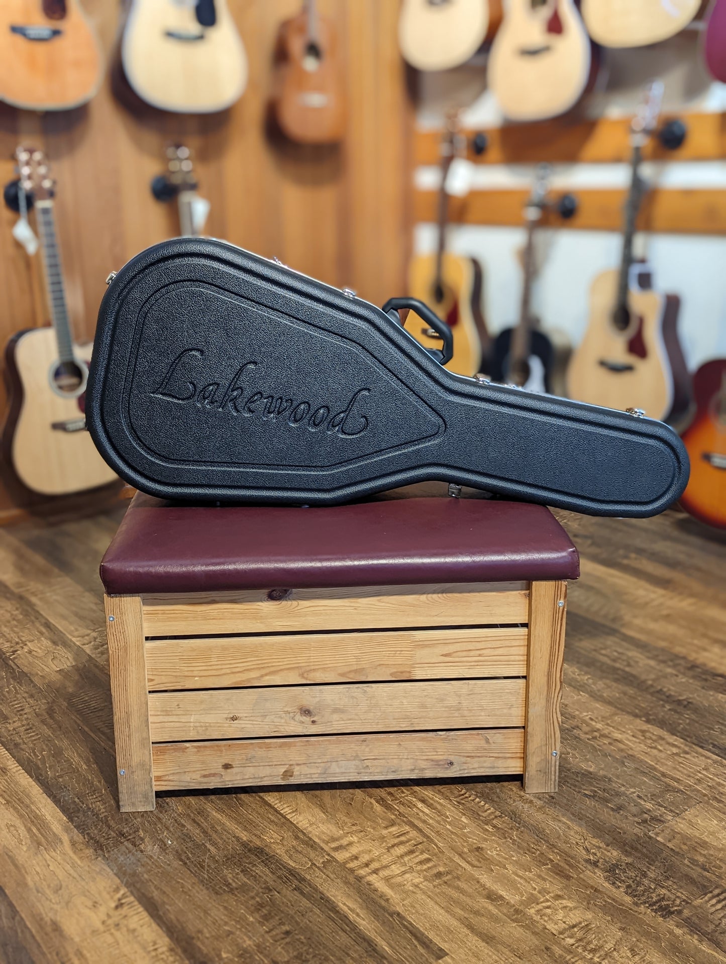Lakewood M-32 Custom Acoustic/Electric Guitar w/Case