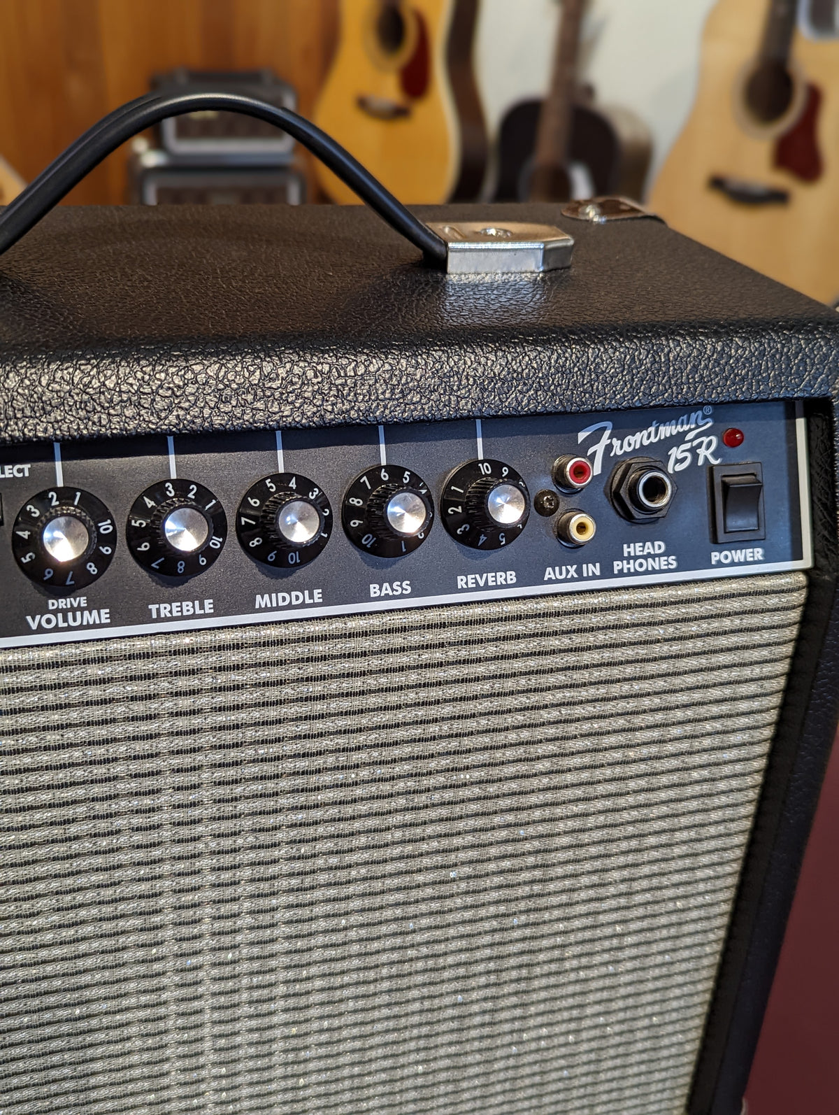 Fender Frontman 15R 2-Channel Practice Amp (Used)