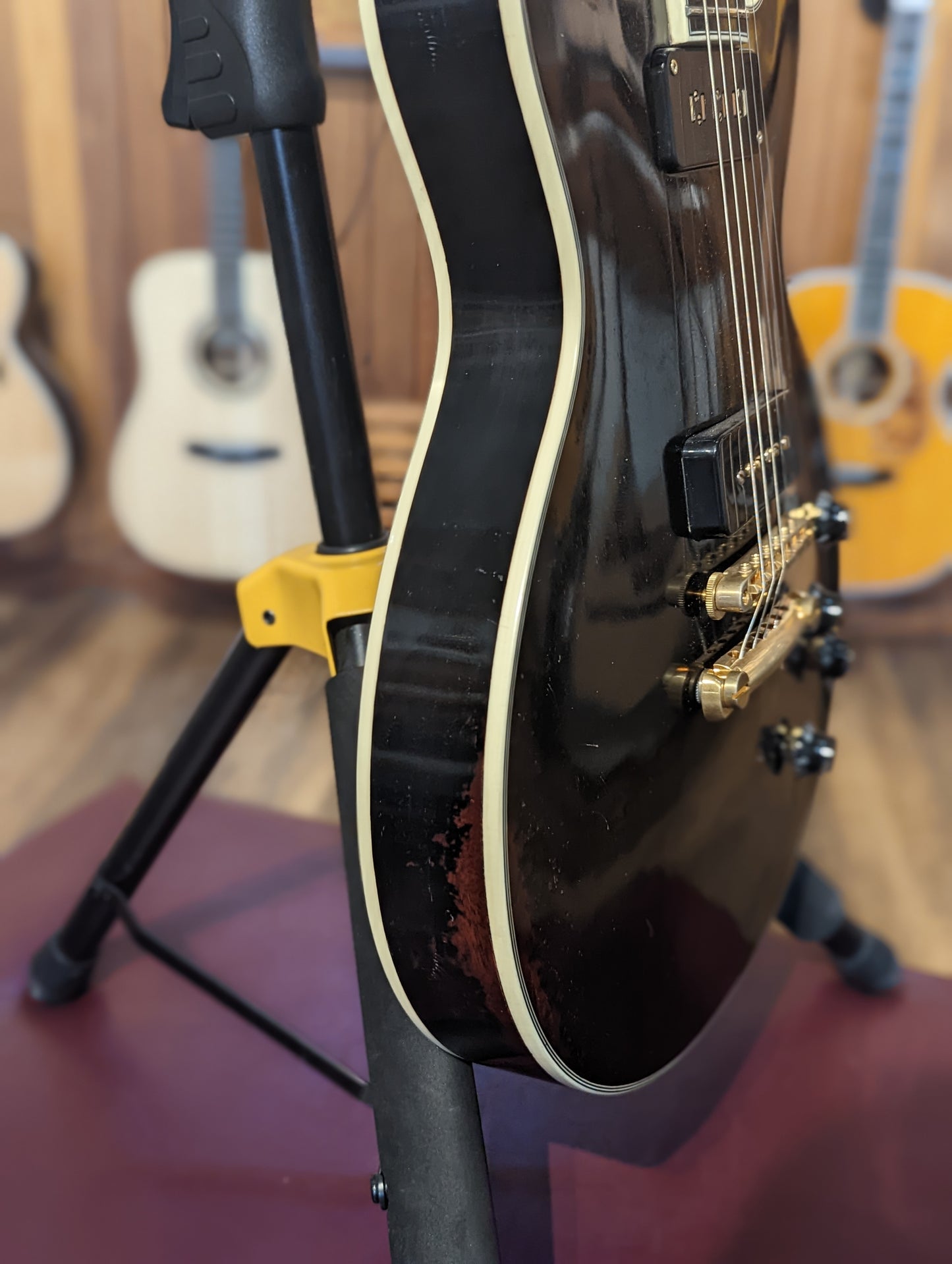 Eastman SB54/V-LTD-BK Limited Edition Electric Guitar w/Case