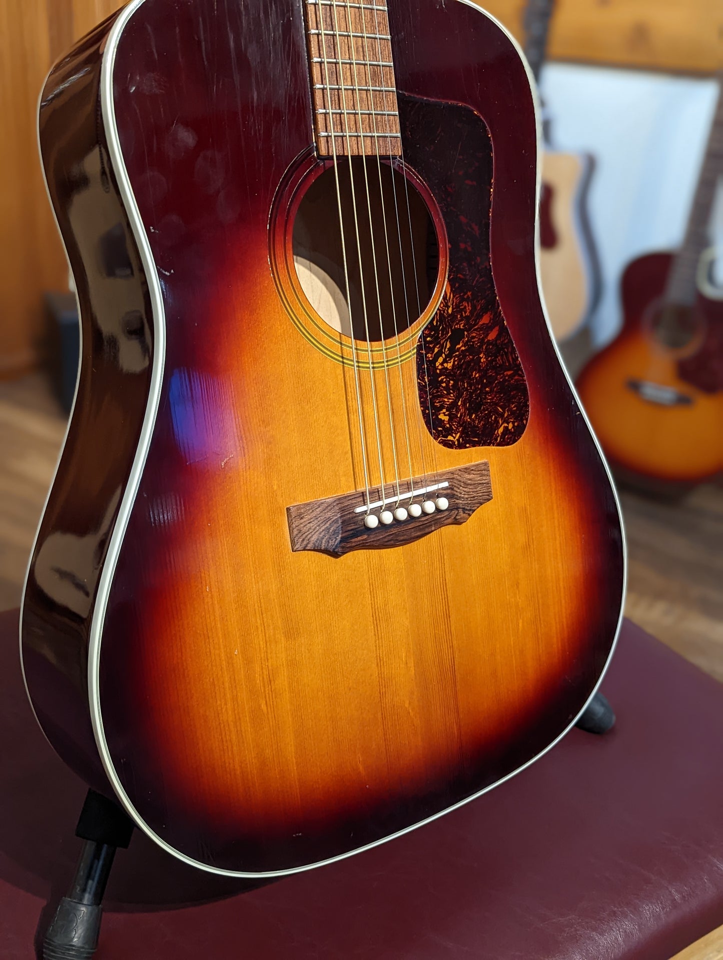 Guild G37SB Dreadnought Acoustic Guitar w/Case (1974)