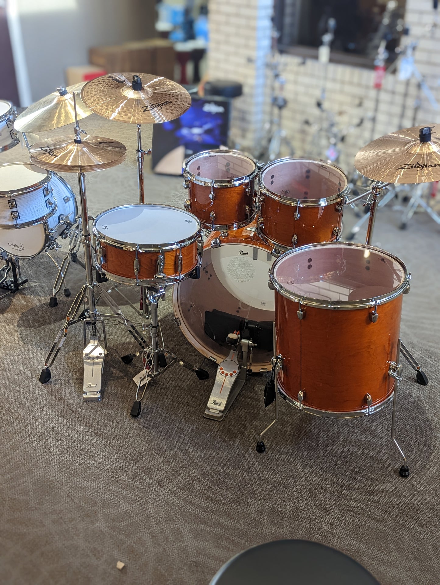 Pearl Export Lacquer 5-Piece Kit w/Hardware & Cymbals - Honey Amber Lacquer